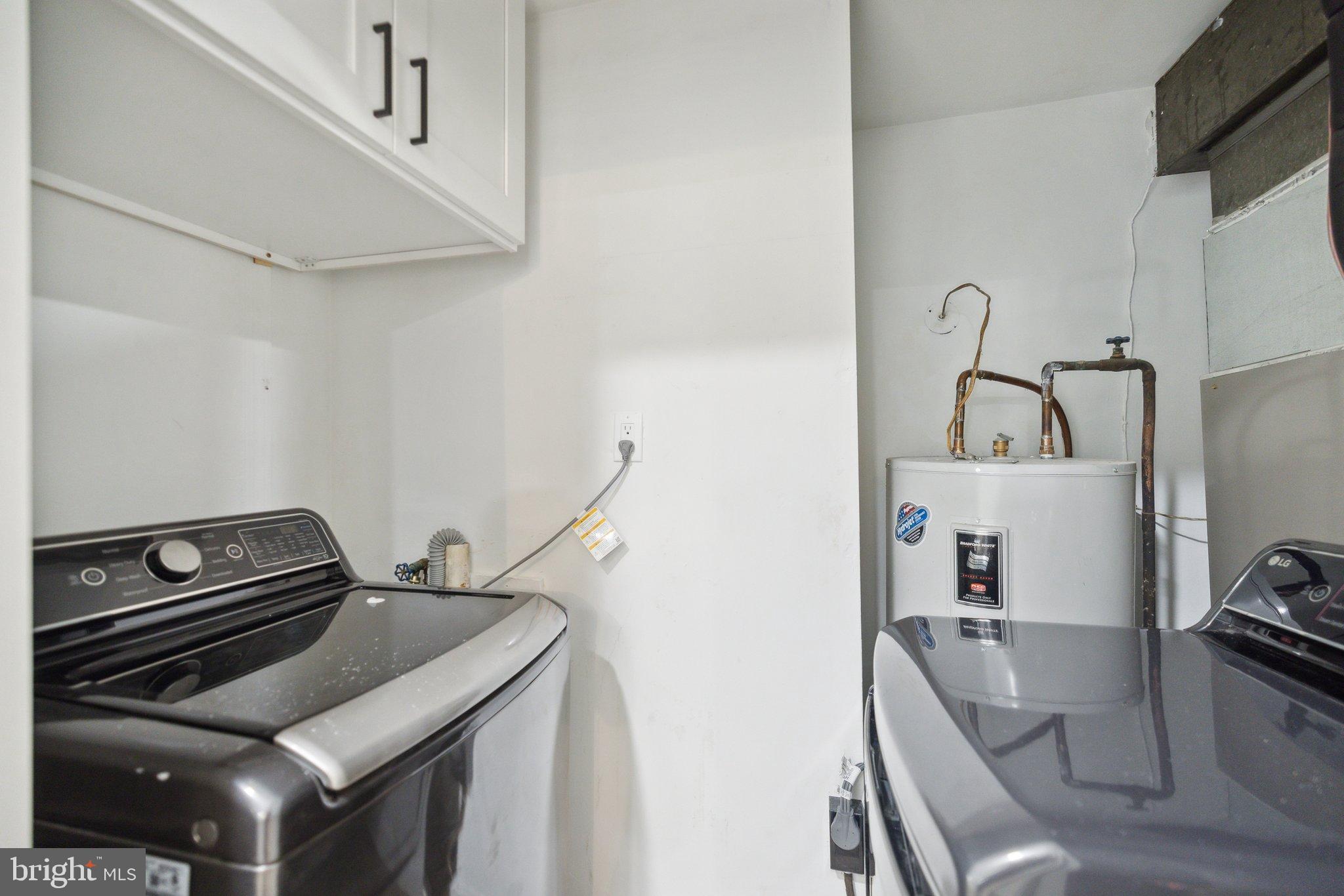 GROVETON - Residential Lease