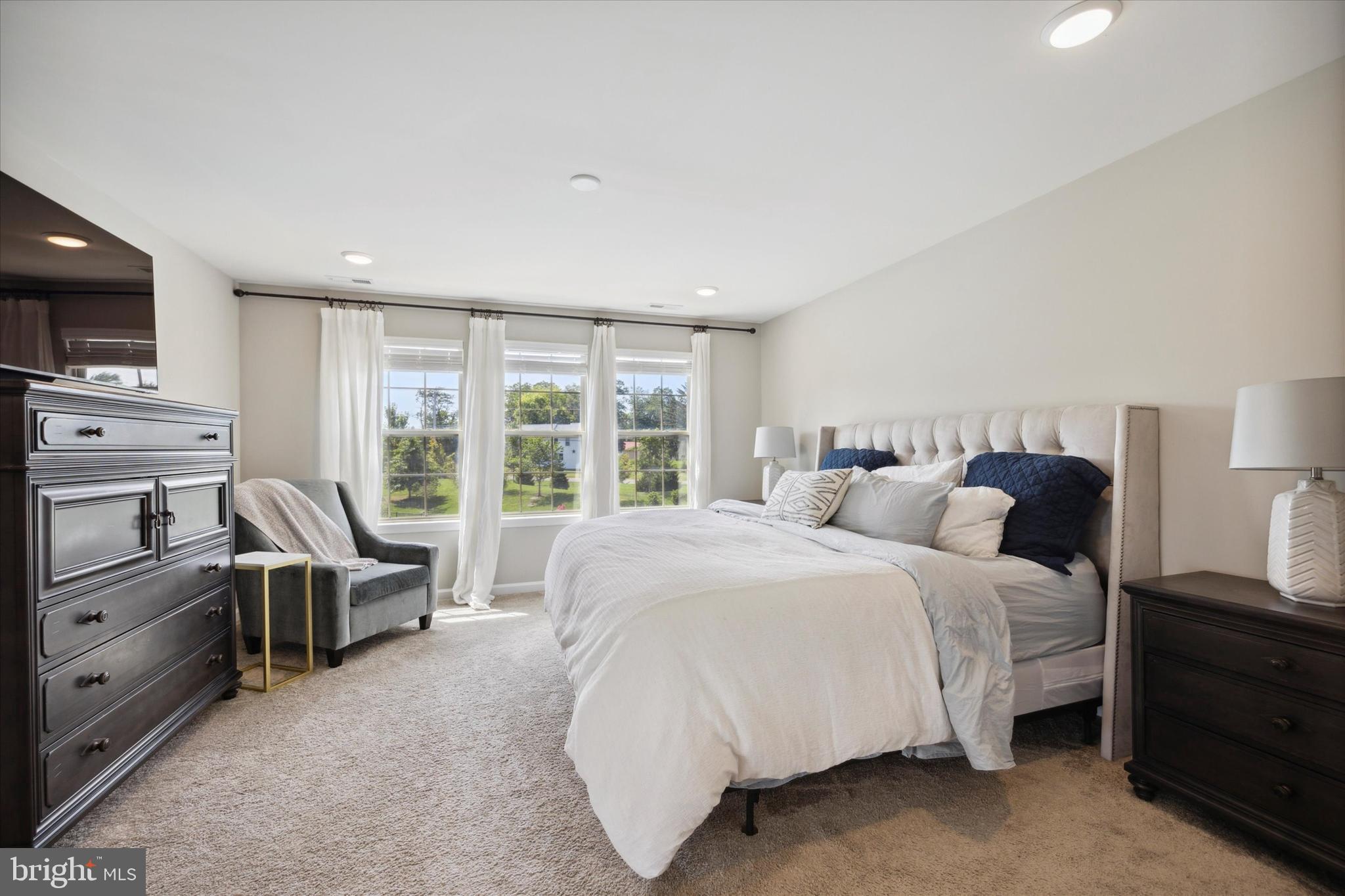 HILLTOP - Residential