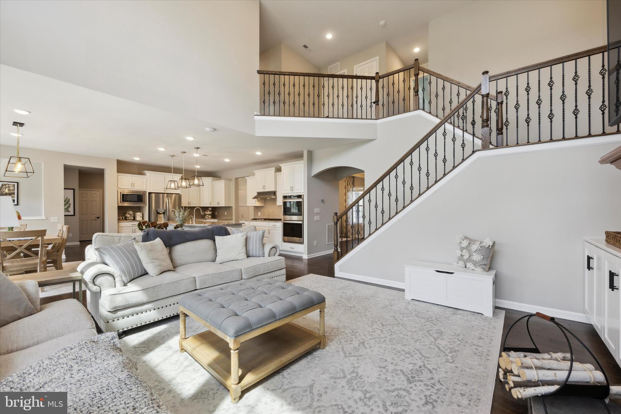 HILLTOP - Residential