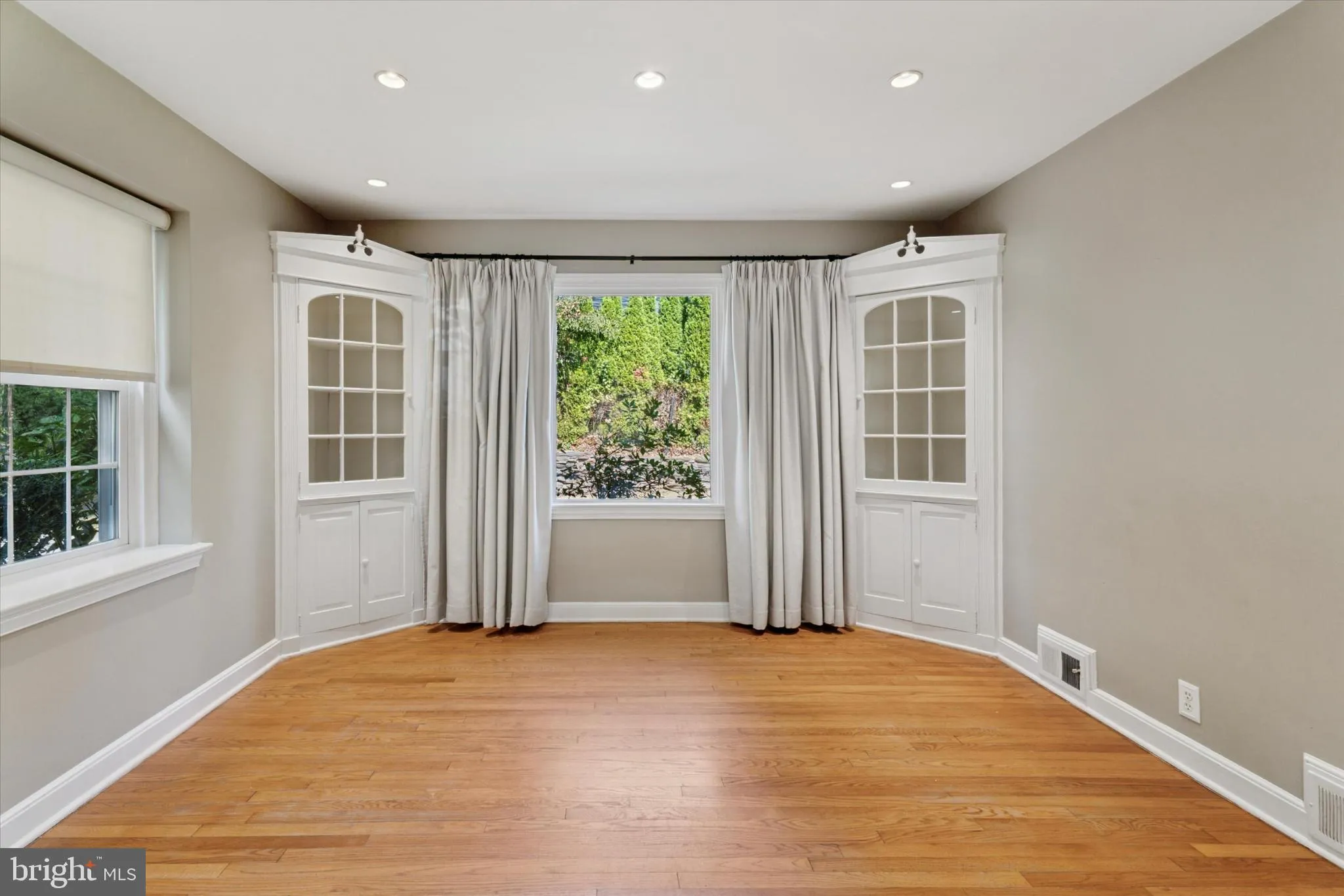 Wynnewood, Pennsylvania 19096, United States, 3 Bedrooms Bedrooms, ,3 BathroomsBathrooms,Residential,Coming Soon,215526