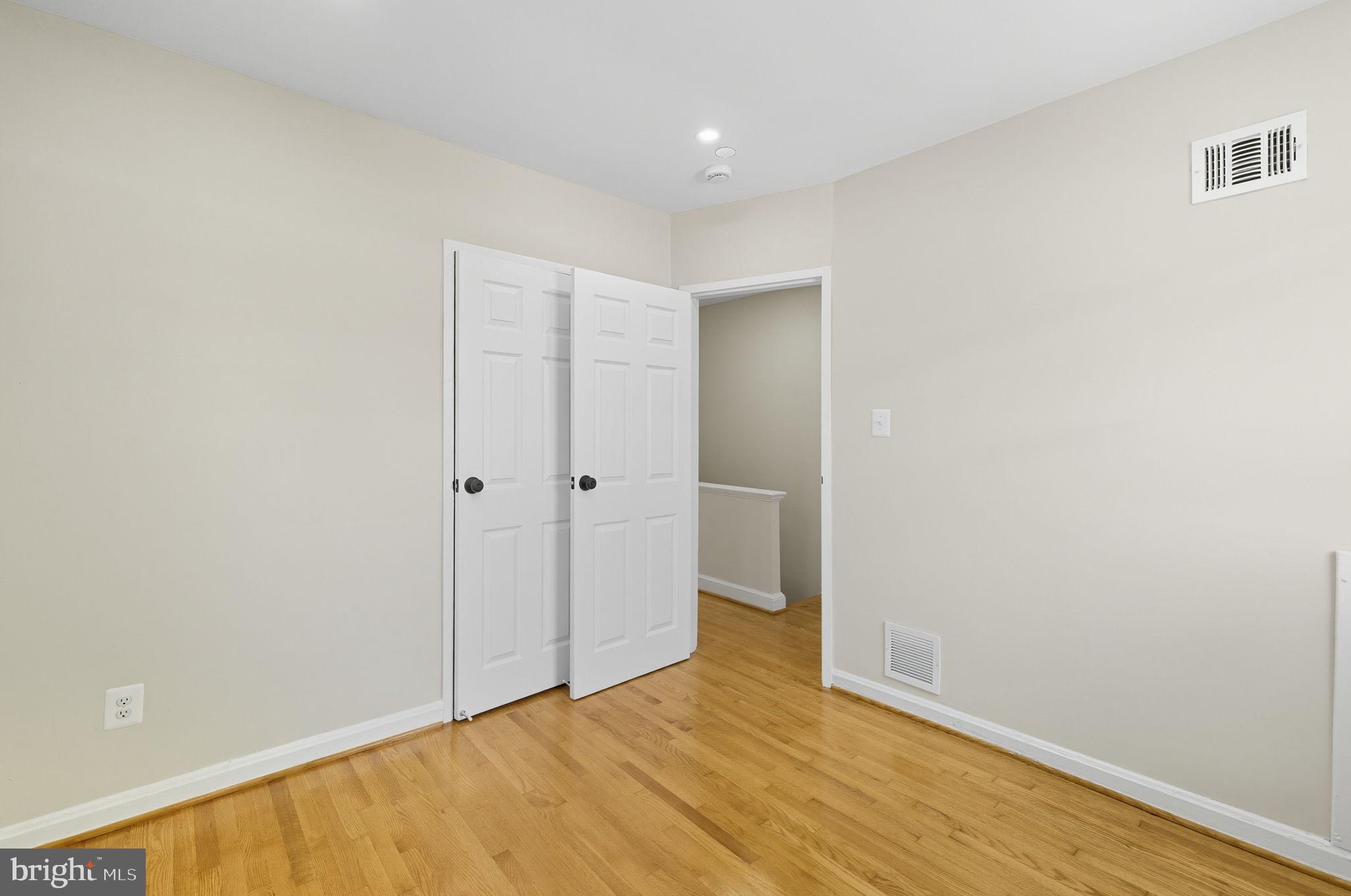 RIGGS PARK - Residential