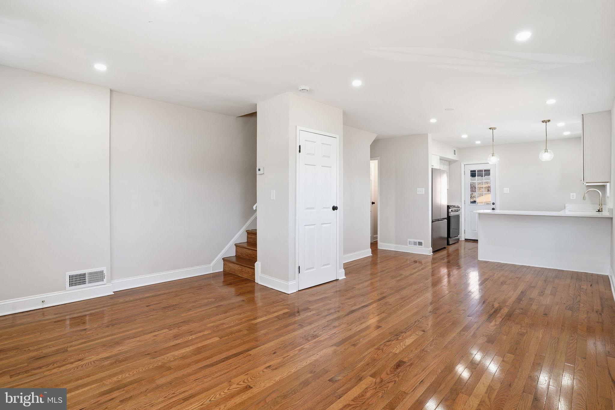 RIGGS PARK - Residential