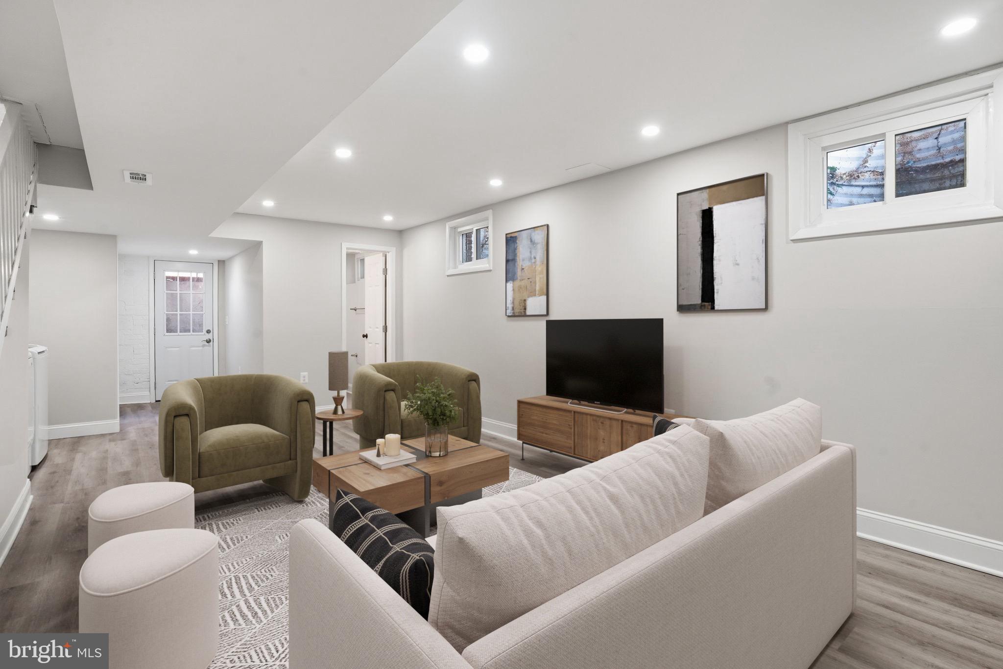 RIGGS PARK - Residential