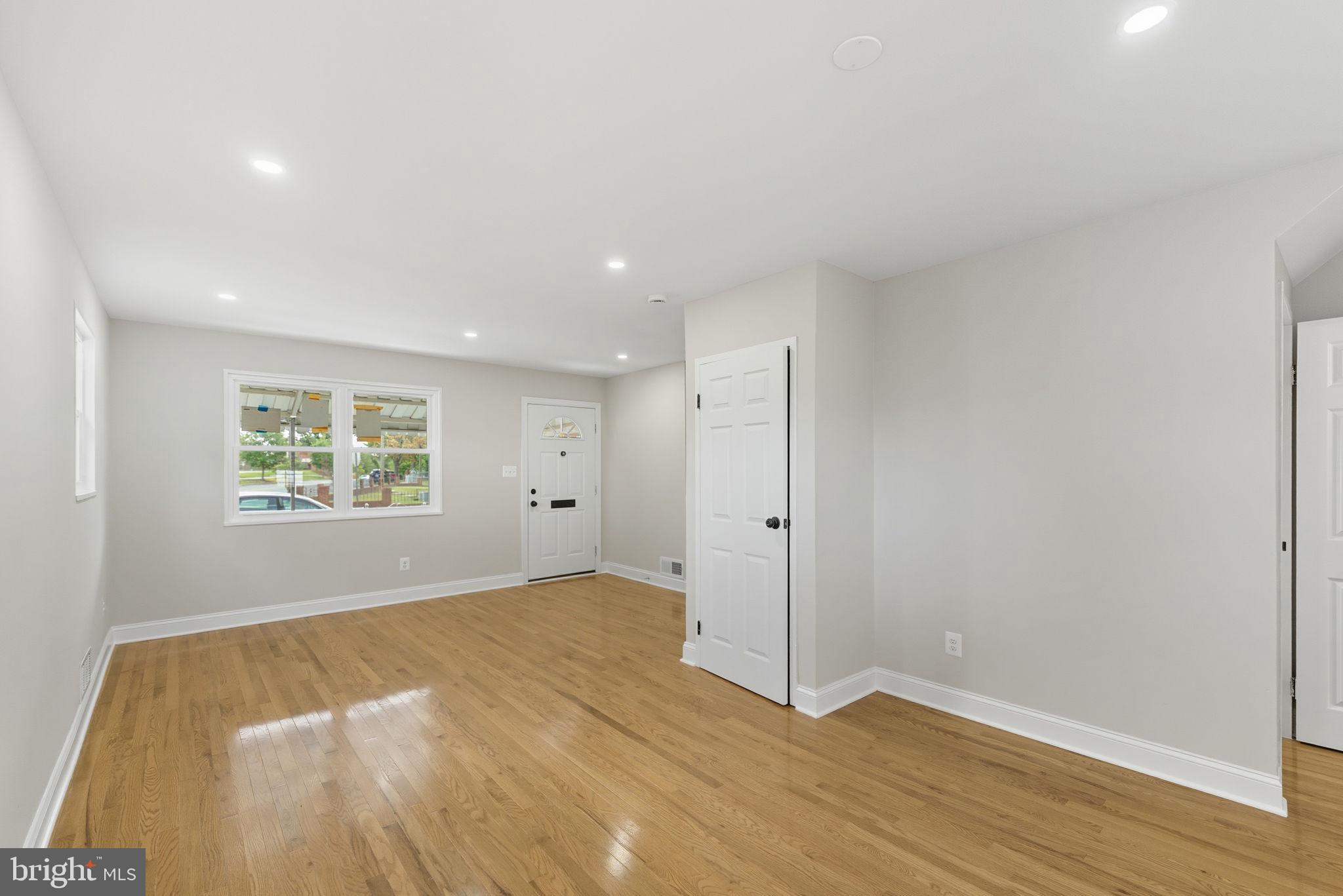RIGGS PARK - Residential