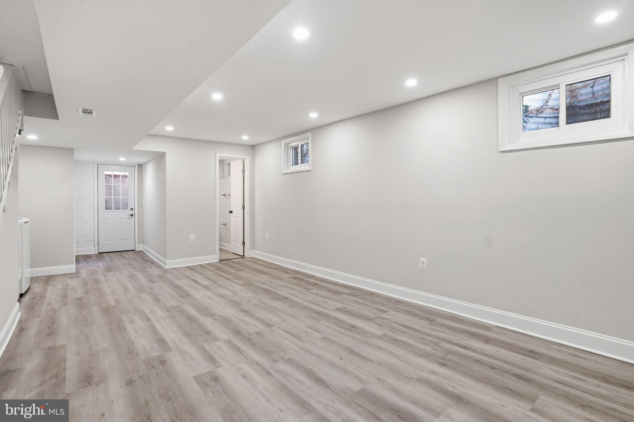 RIGGS PARK - Residential