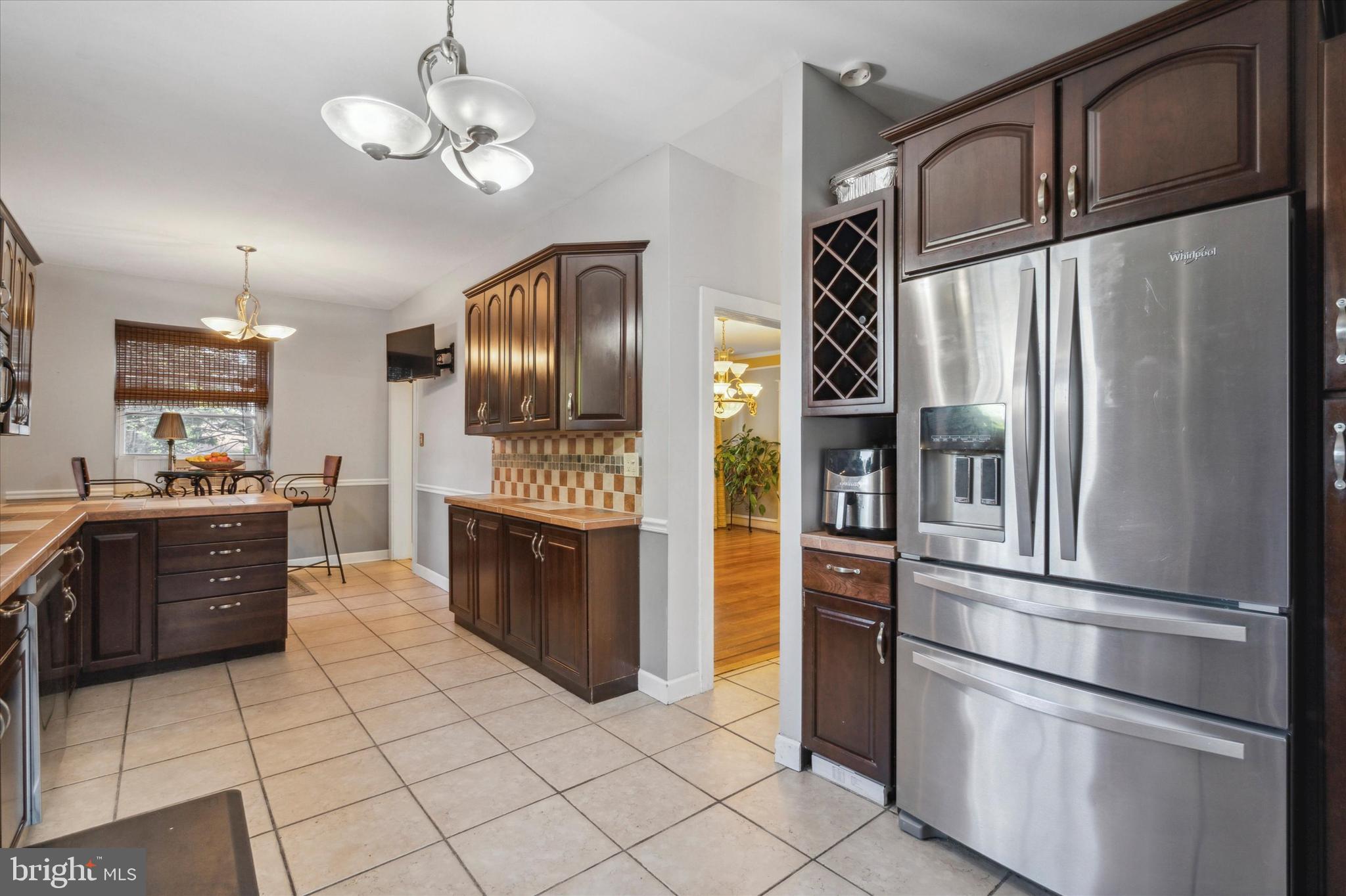 EAST OAK LANE - Residential