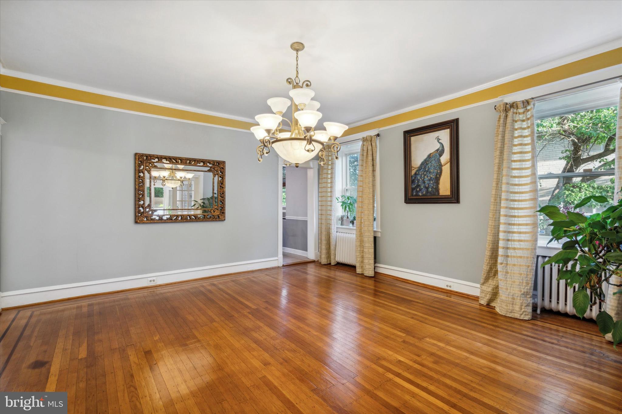 EAST OAK LANE - Residential