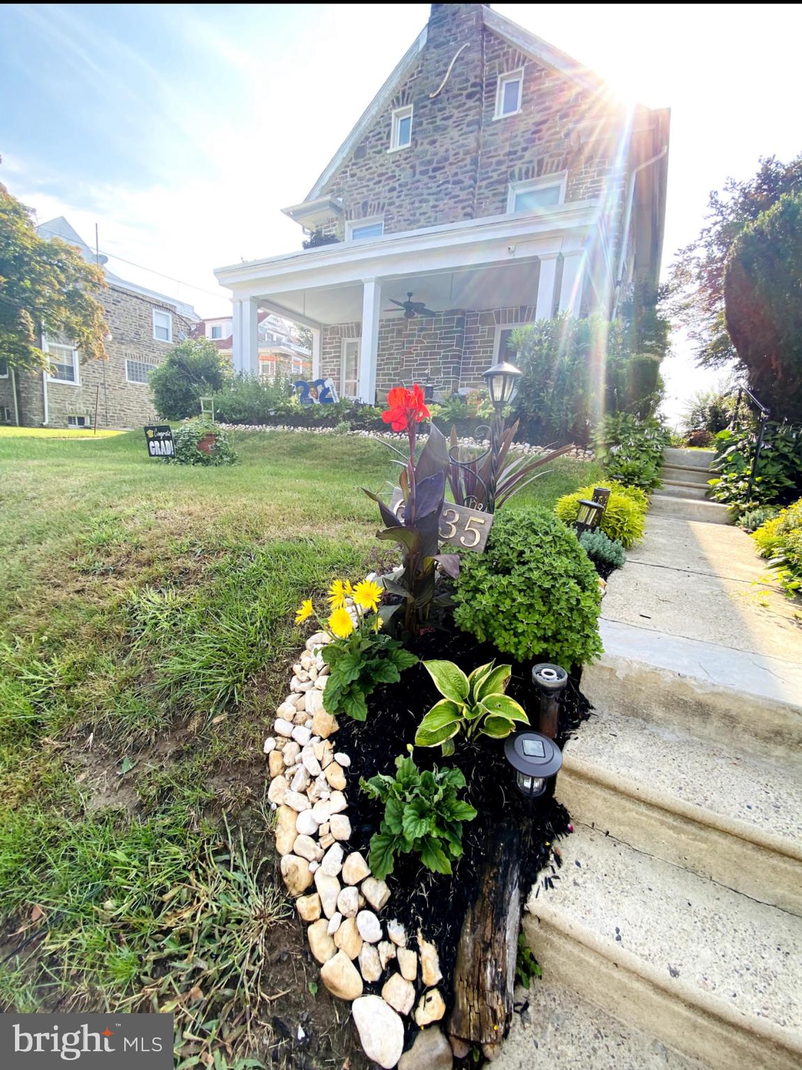 EAST OAK LANE - Residential