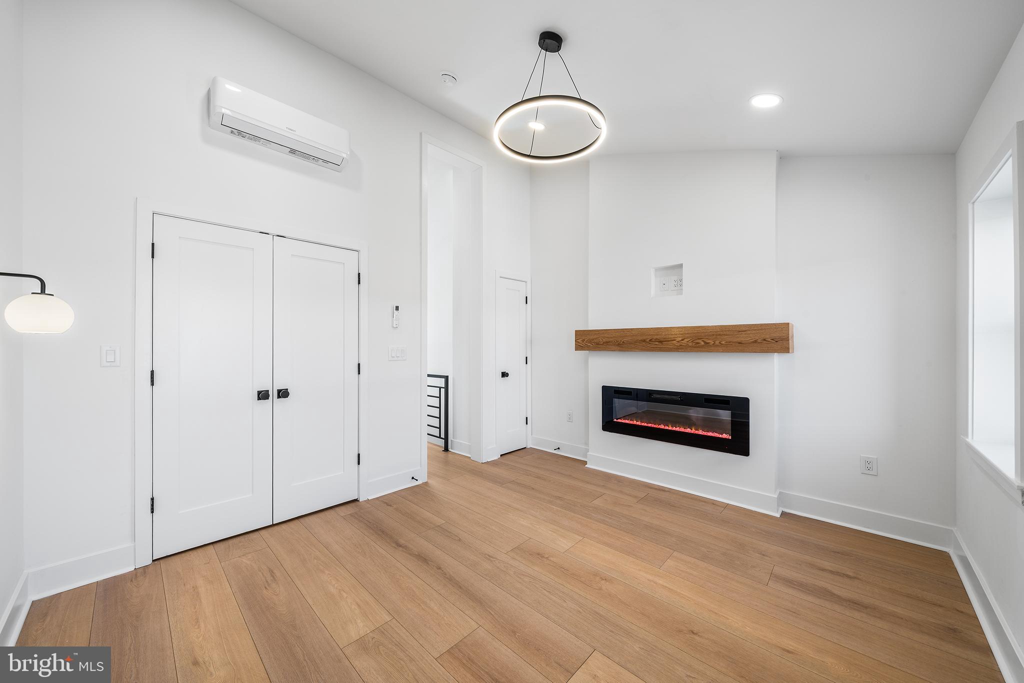 PHILADELPHIA (SOUTH) - Residential