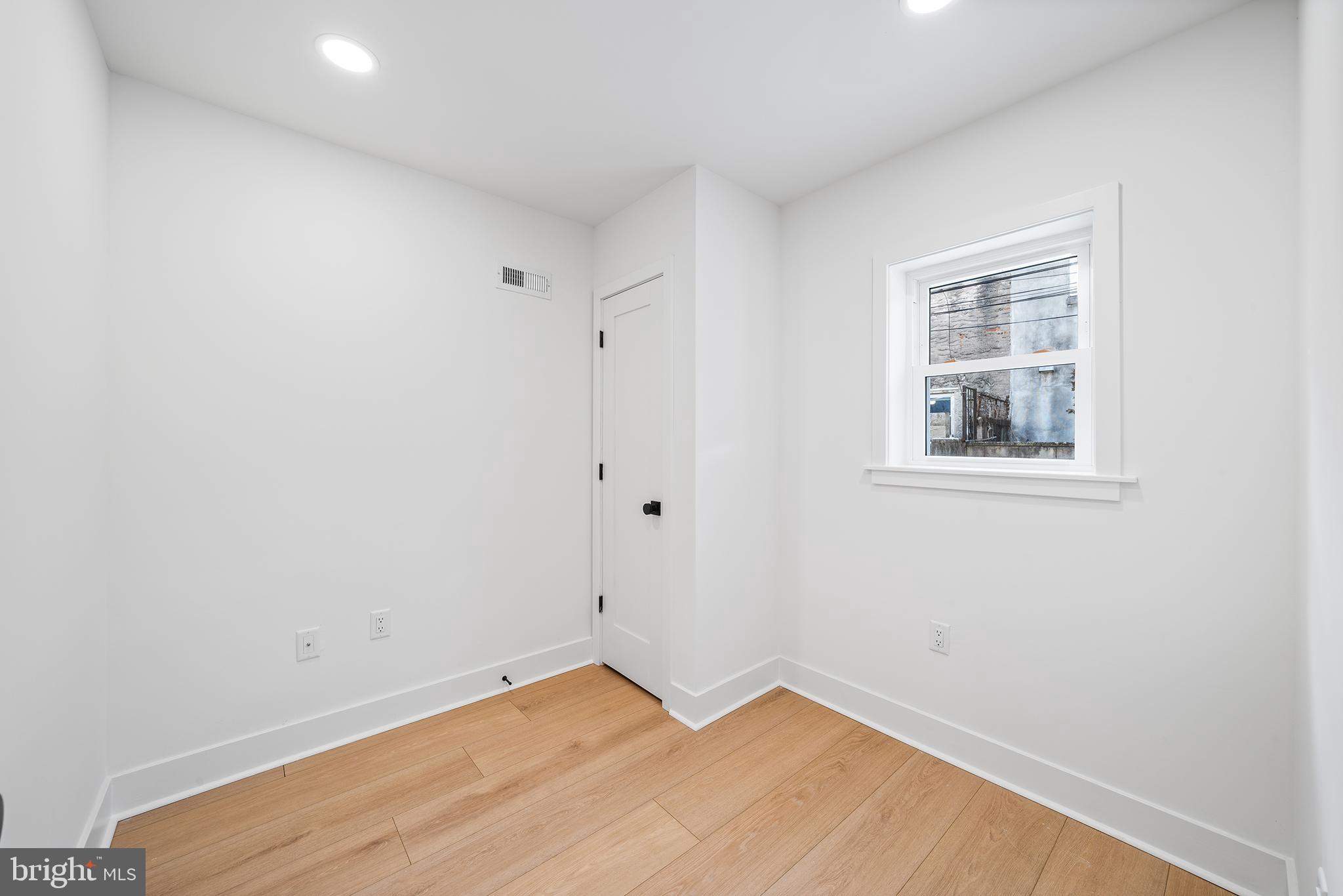 PHILADELPHIA (SOUTH) - Residential