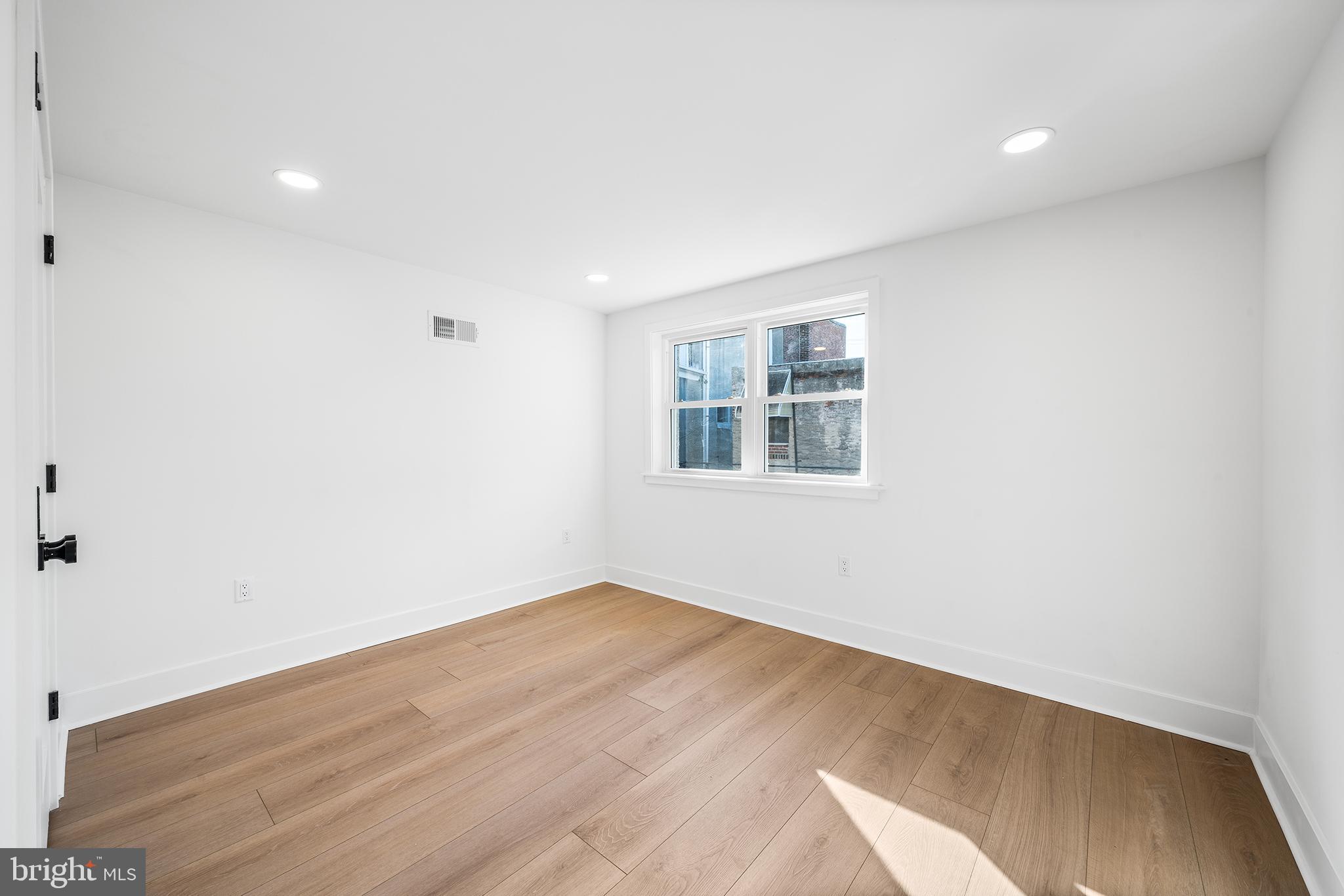 PHILADELPHIA (SOUTH) - Residential