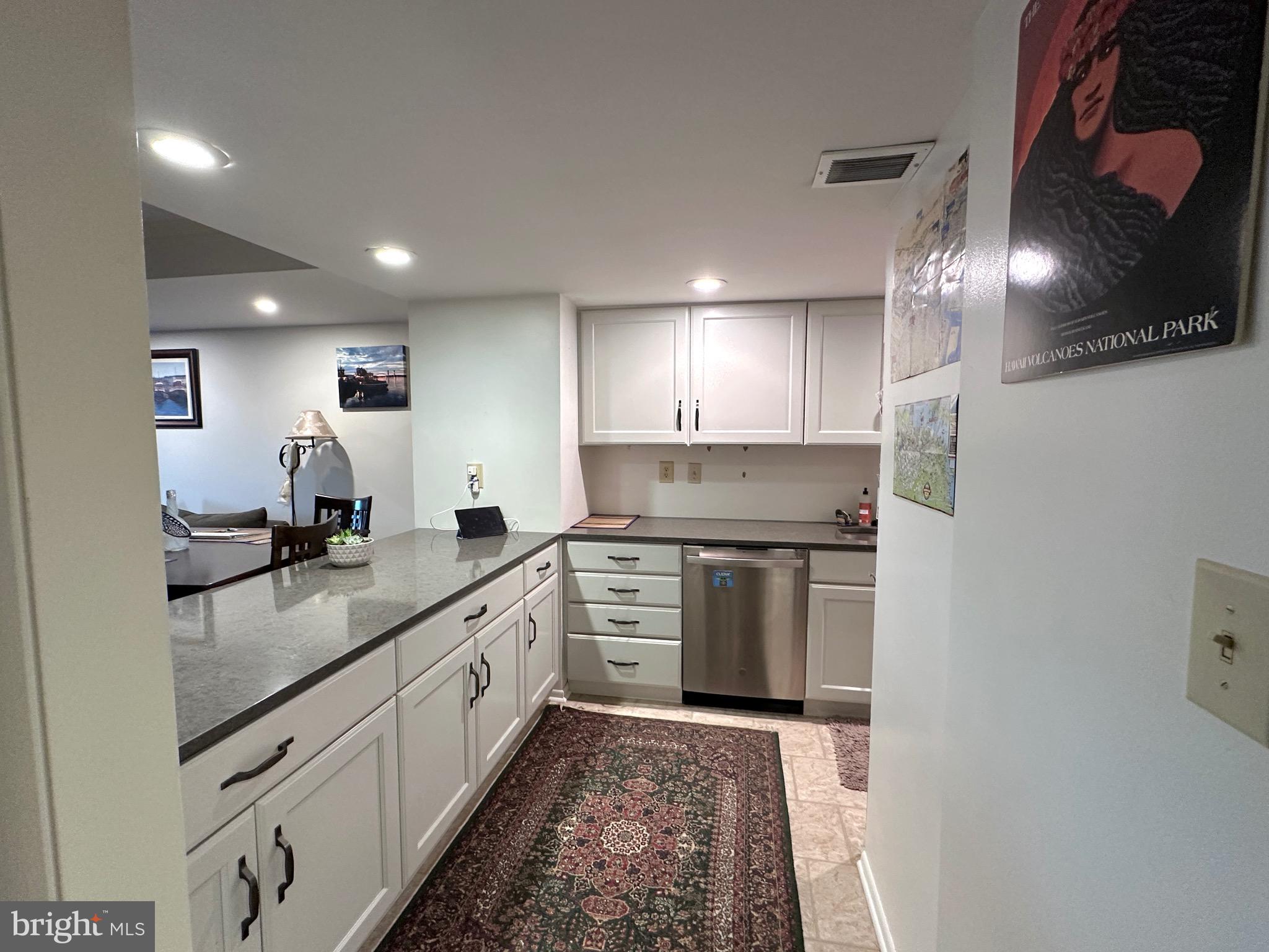 1600 PRINCE STREET 611