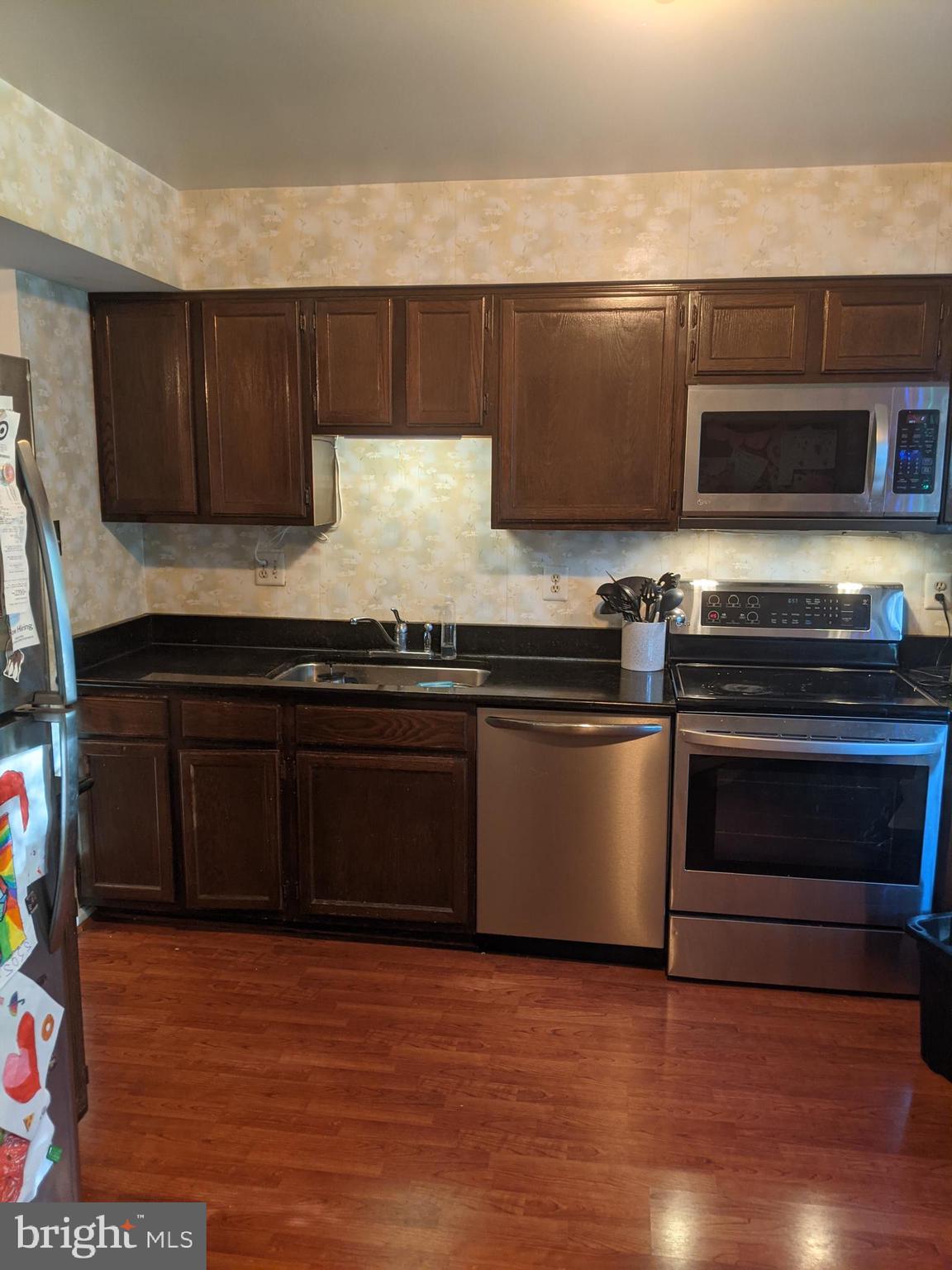 GLEN ALDEN - Residential Lease