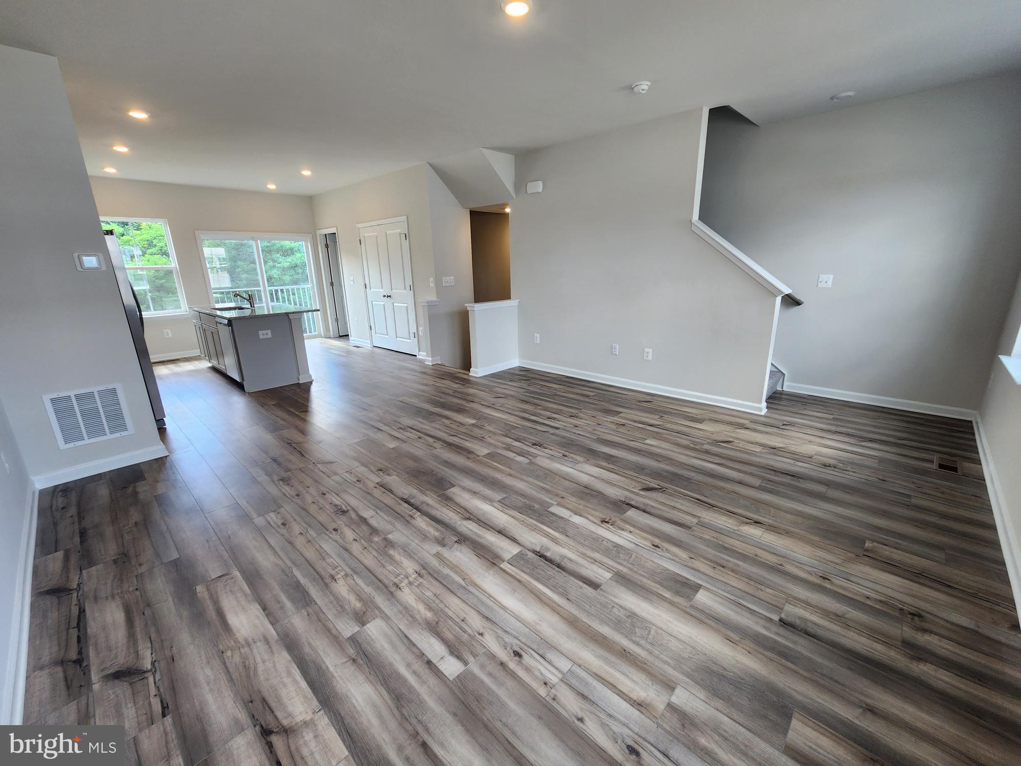 WILLOW GLEN - Residential Lease