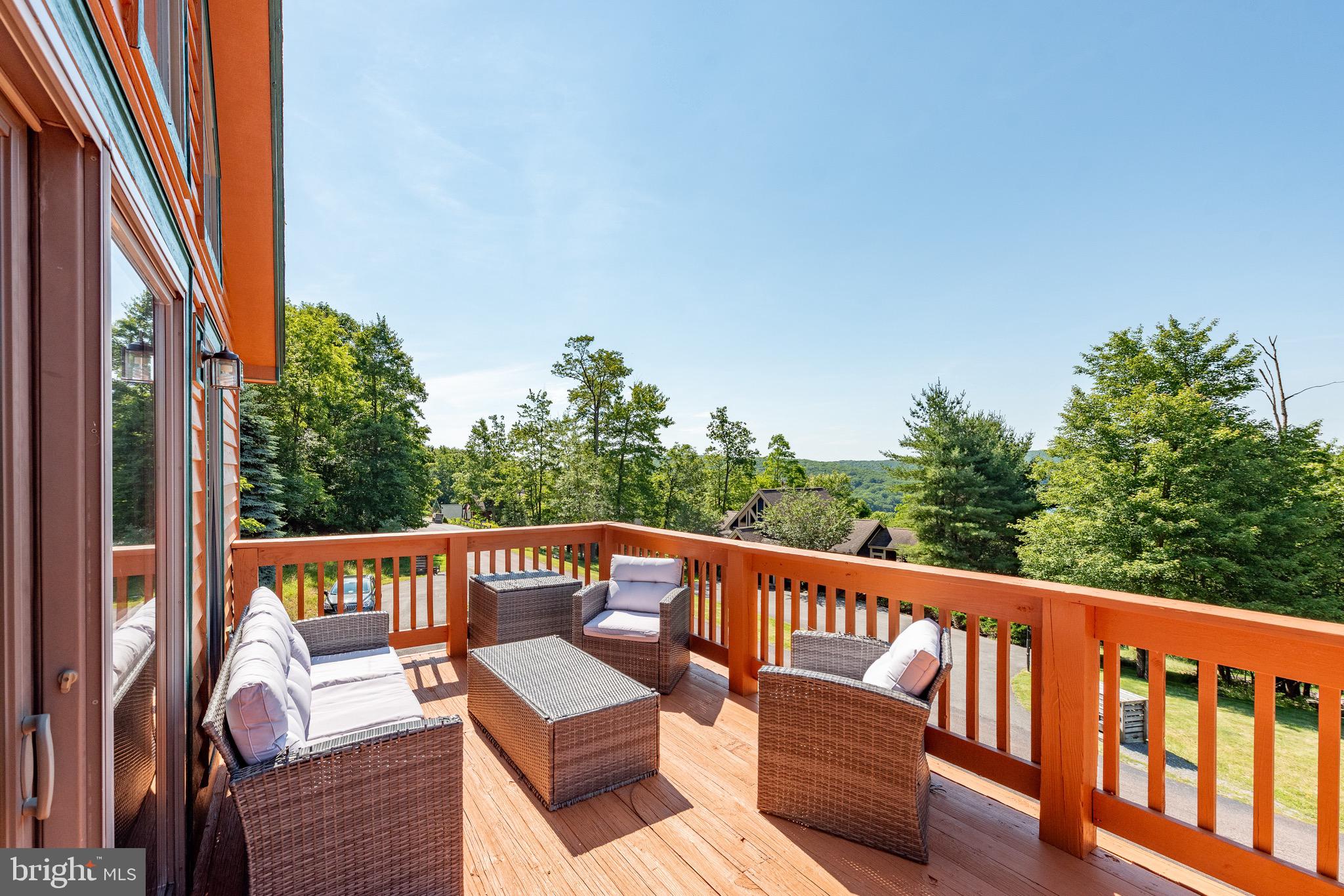 35 SOUTHRIDGE TERRACE