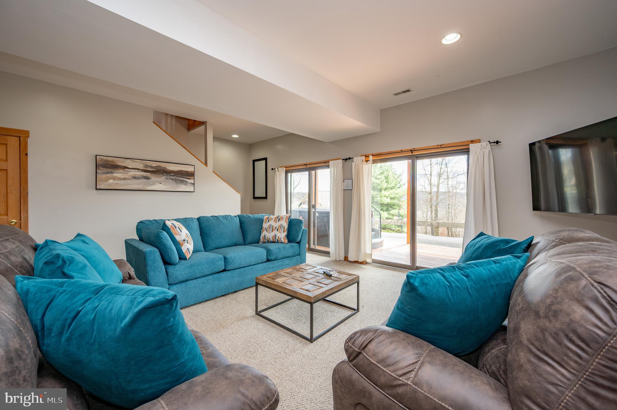 SOUTHRIDGE - Residential