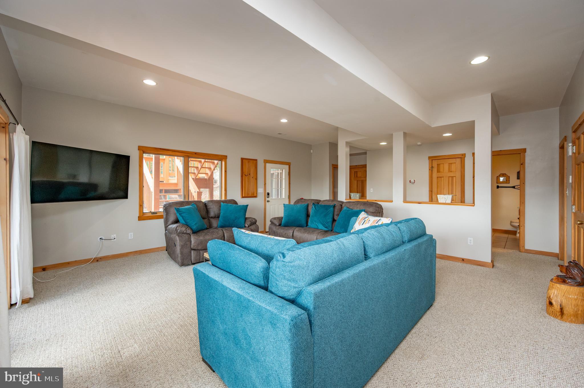 SOUTHRIDGE - Residential