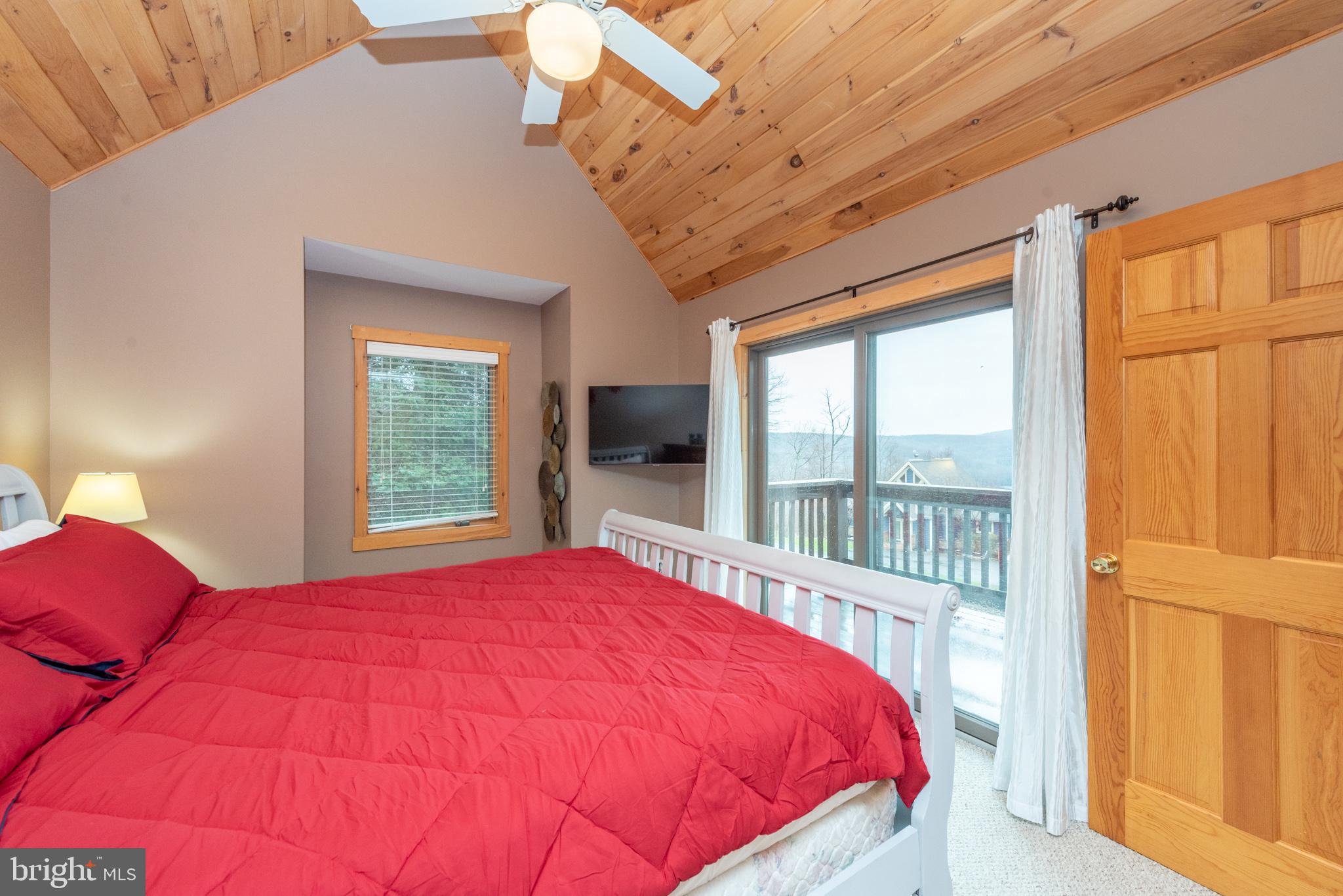 SOUTHRIDGE - Residential