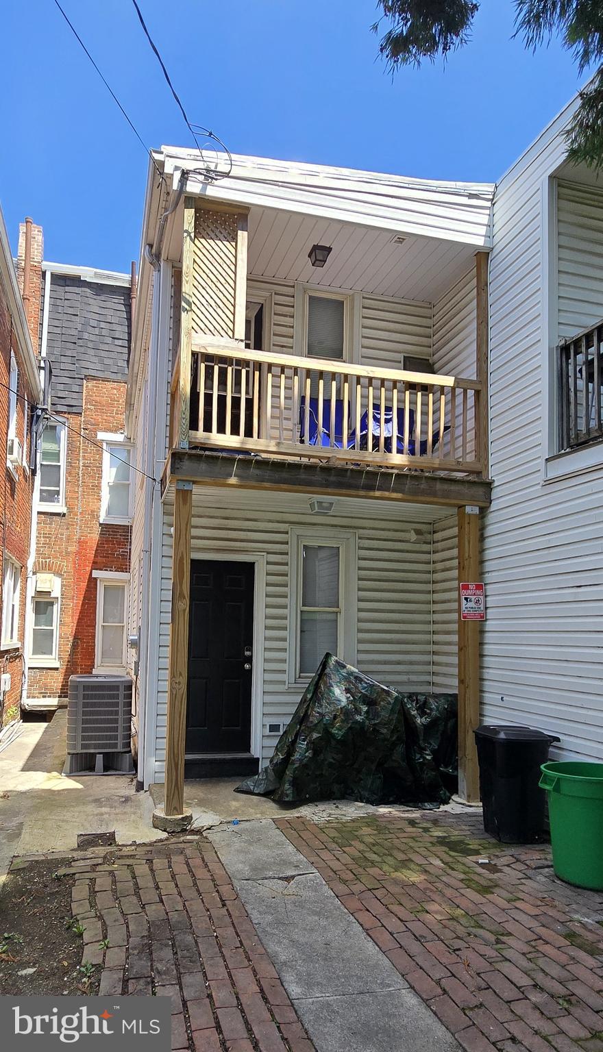 818 E MARKET STREET