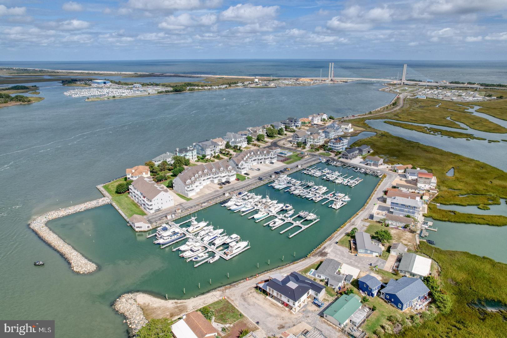 SOUTH SHORE MARINA - Residential