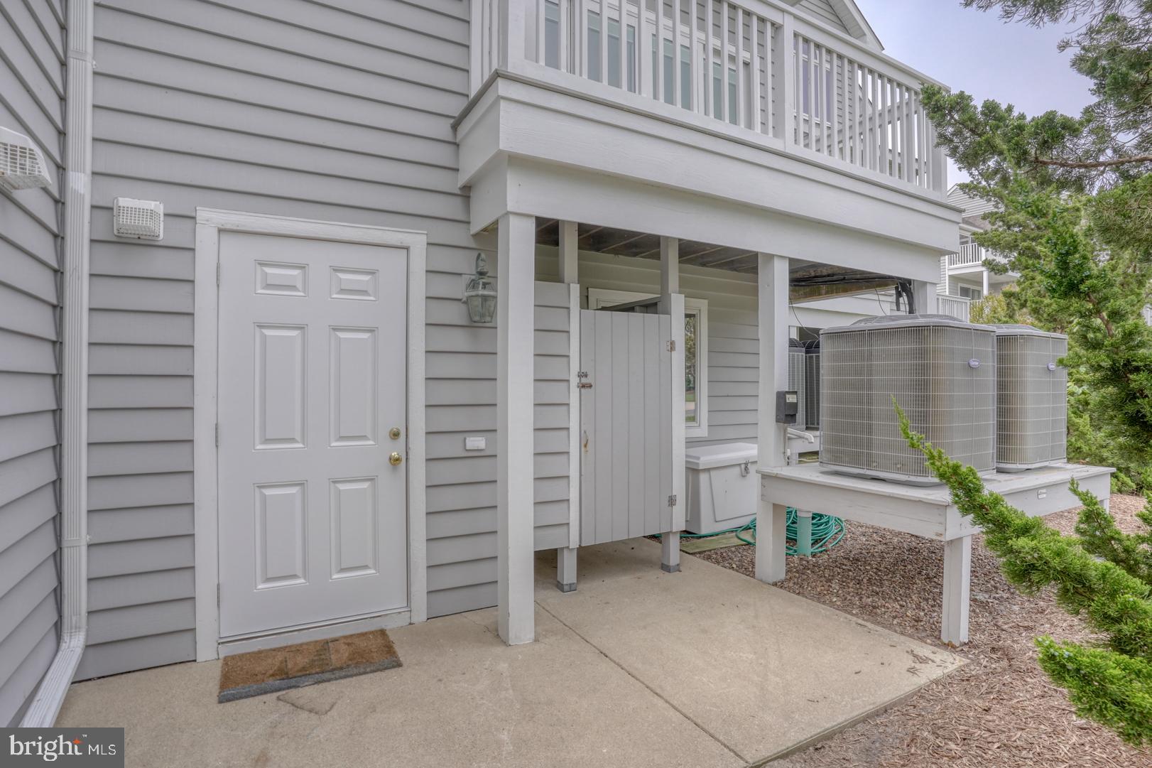 SOUTH SHORE MARINA - Residential