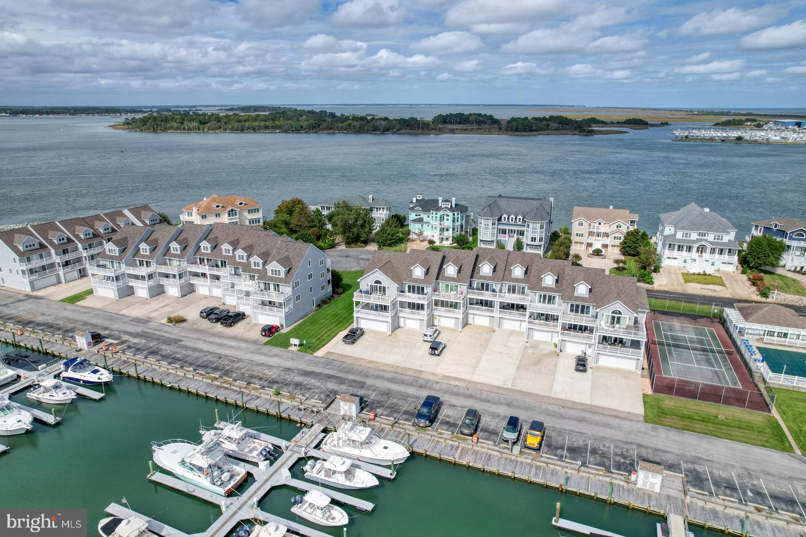 SOUTH SHORE MARINA - Residential