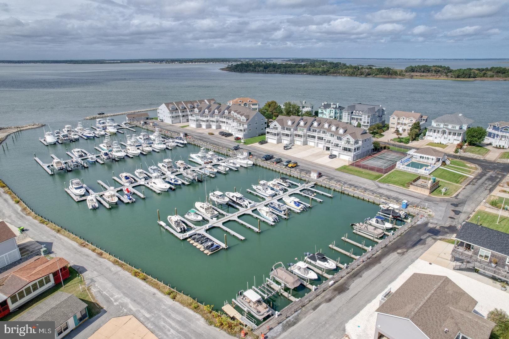 SOUTH SHORE MARINA - Residential