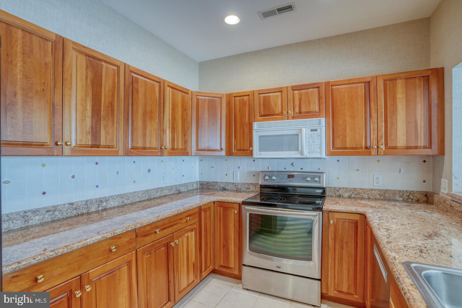 SOUTH SHORE MARINA - Residential