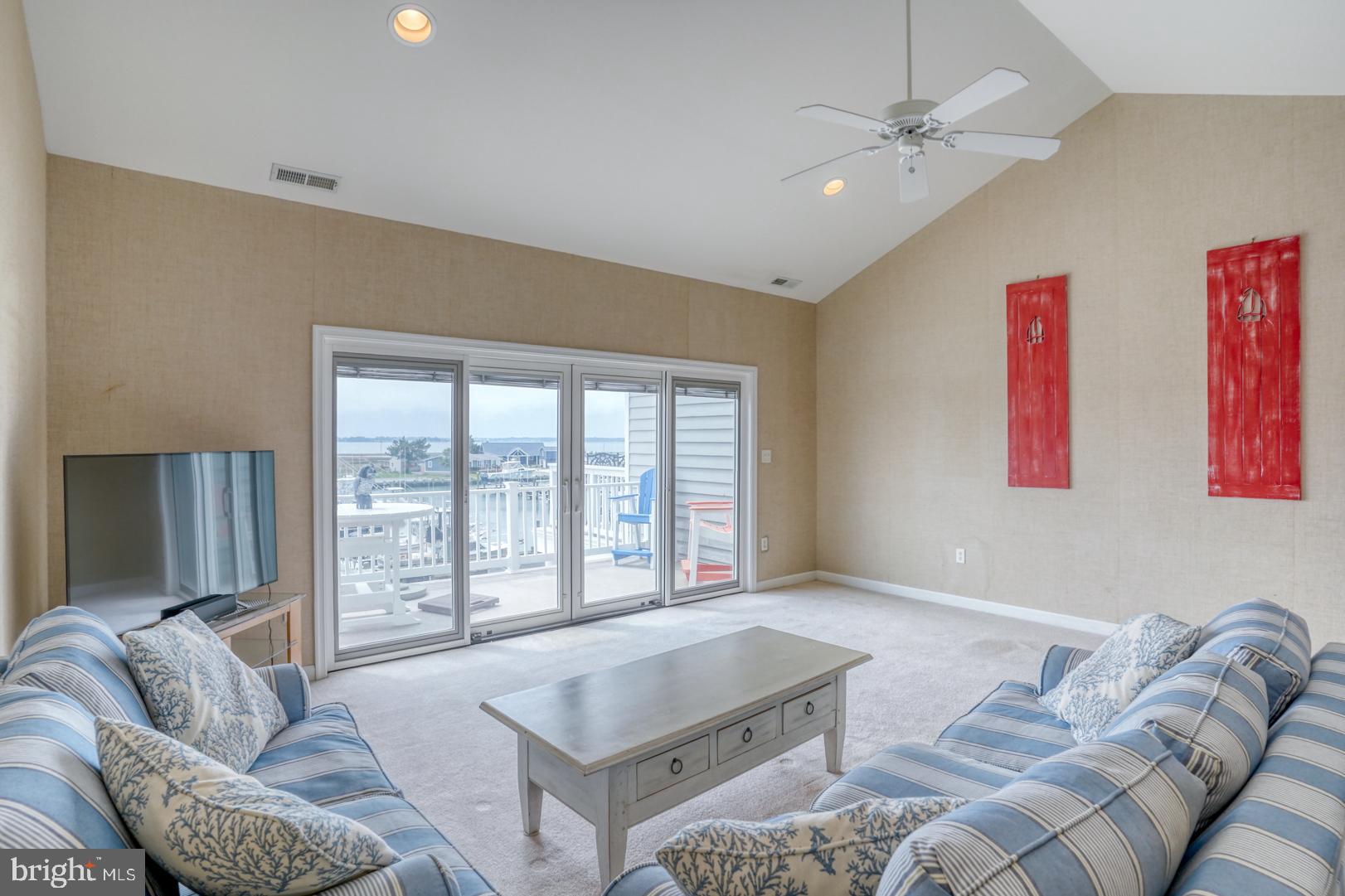 SOUTH SHORE MARINA - Residential