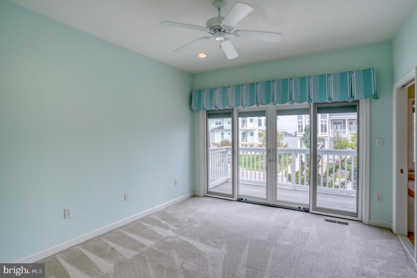 SOUTH SHORE MARINA - Residential