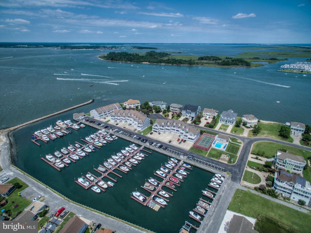 SOUTH SHORE MARINA - Residential