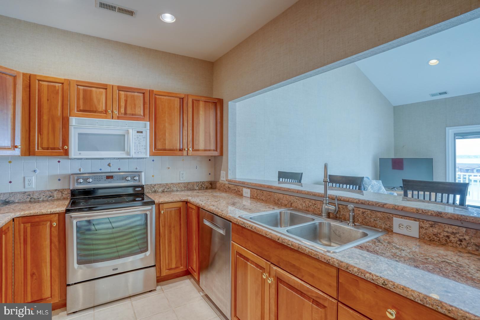 SOUTH SHORE MARINA - Residential