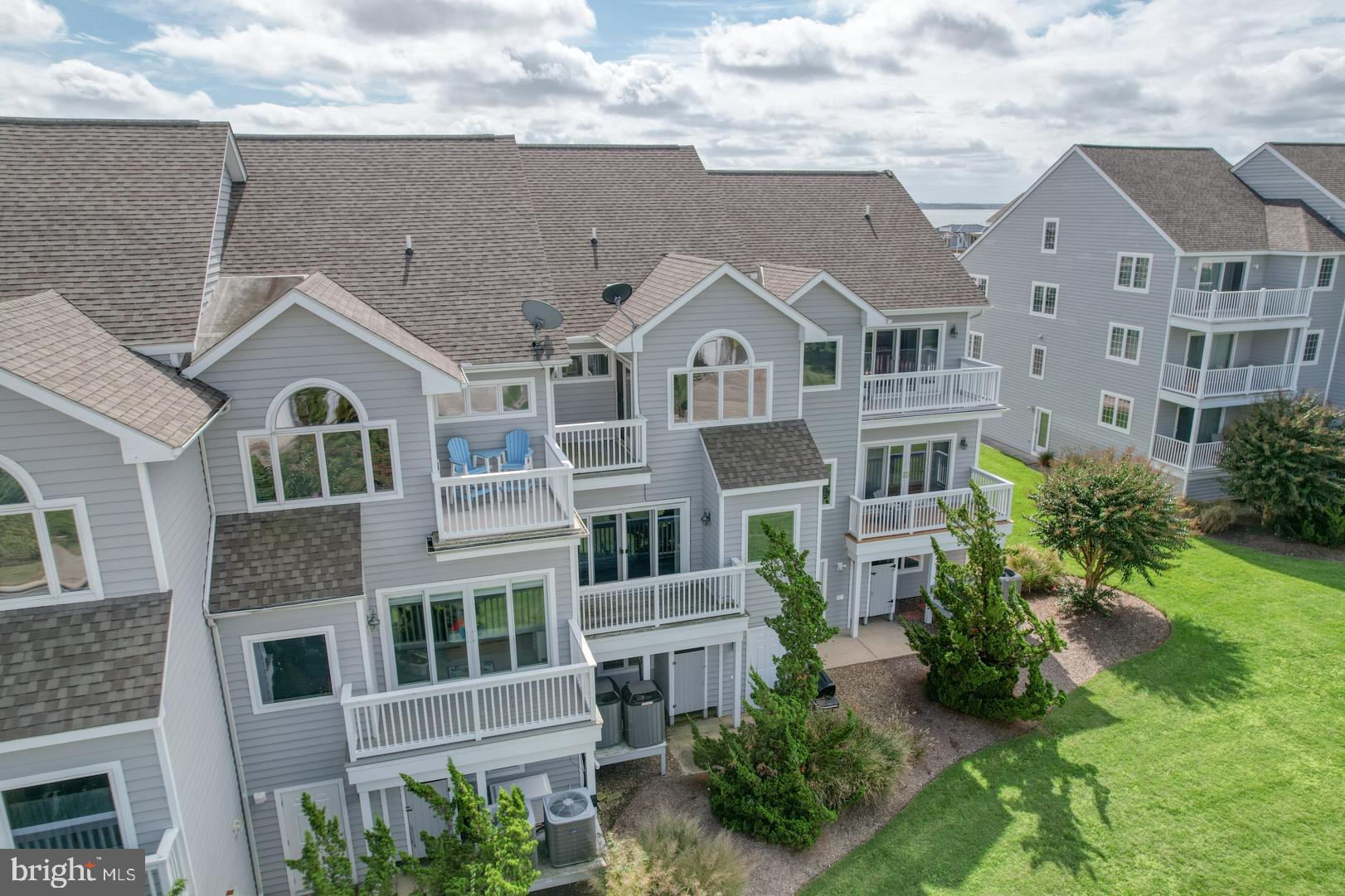 SOUTH SHORE MARINA - Residential