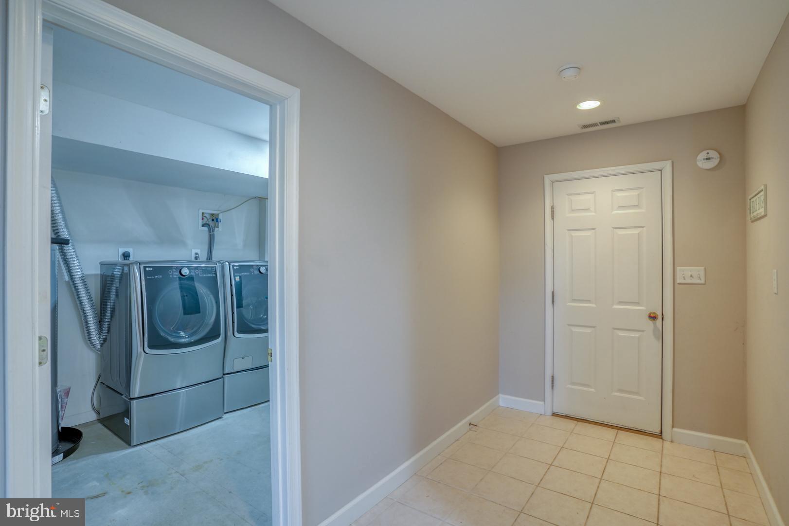 SOUTH SHORE MARINA - Residential