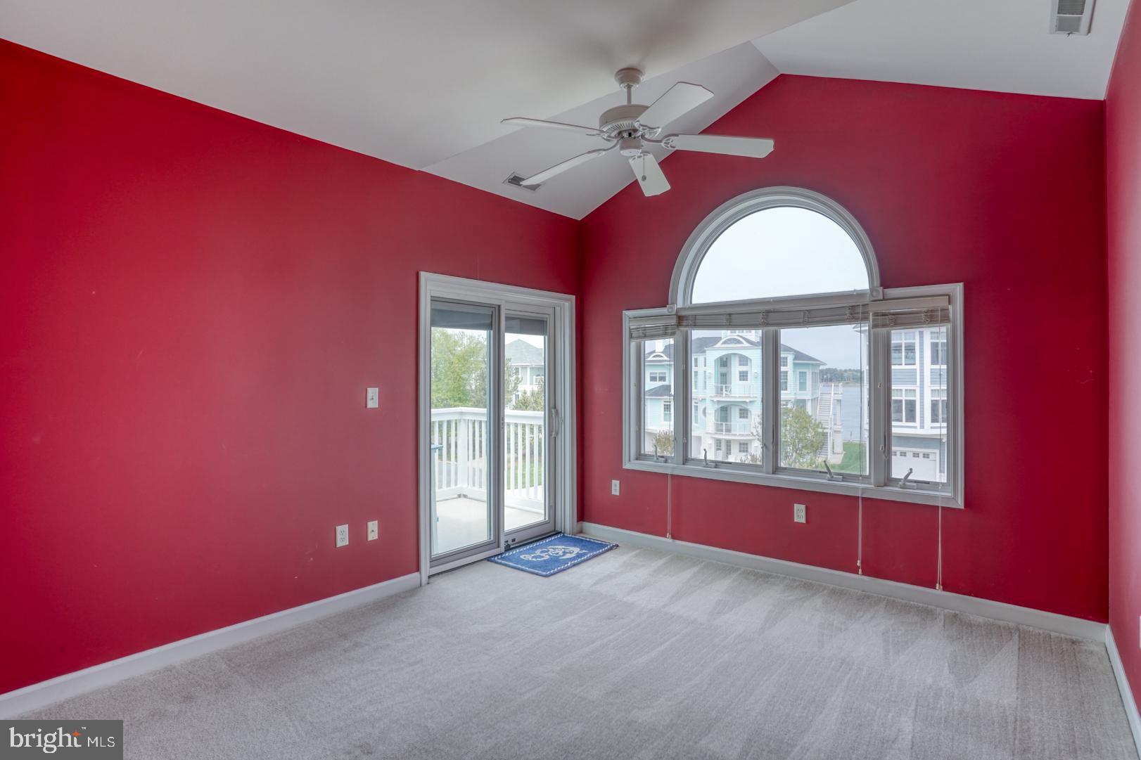 SOUTH SHORE MARINA - Residential