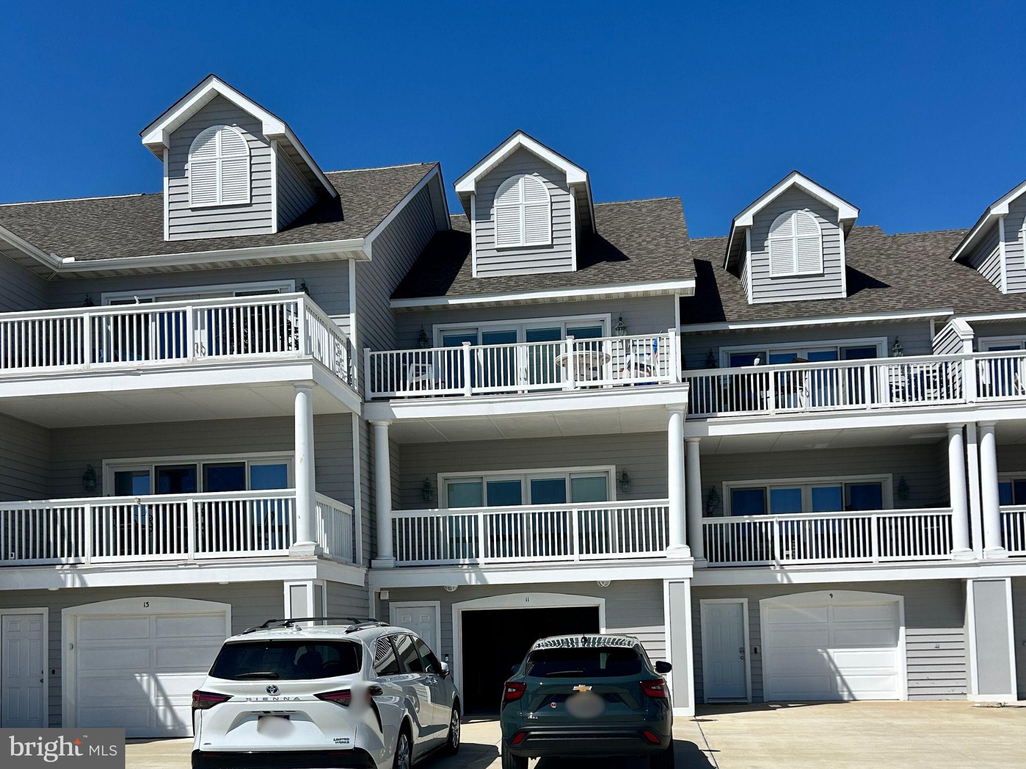 SOUTH SHORE MARINA - Residential