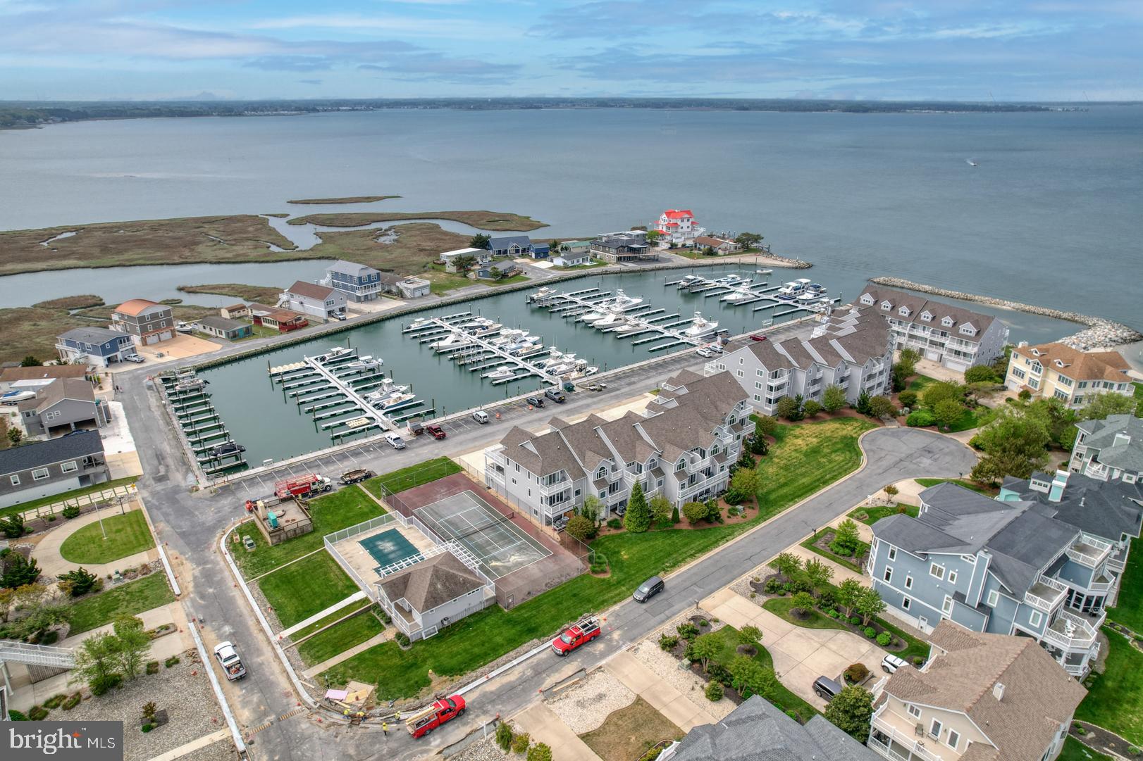 SOUTH SHORE MARINA - Residential
