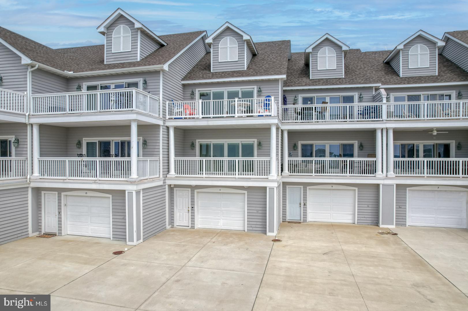 SOUTH SHORE MARINA - Residential