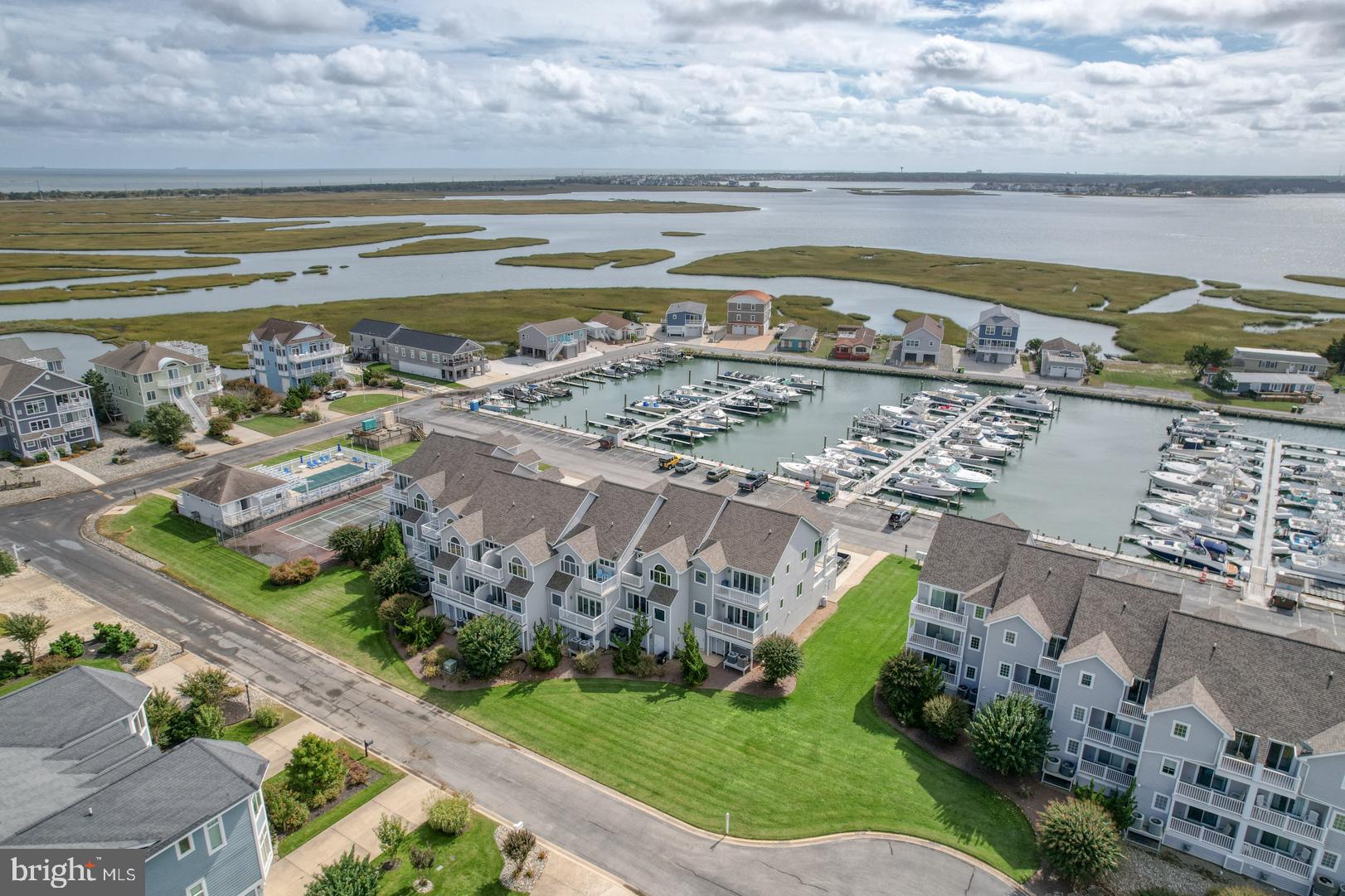 SOUTH SHORE MARINA - Residential