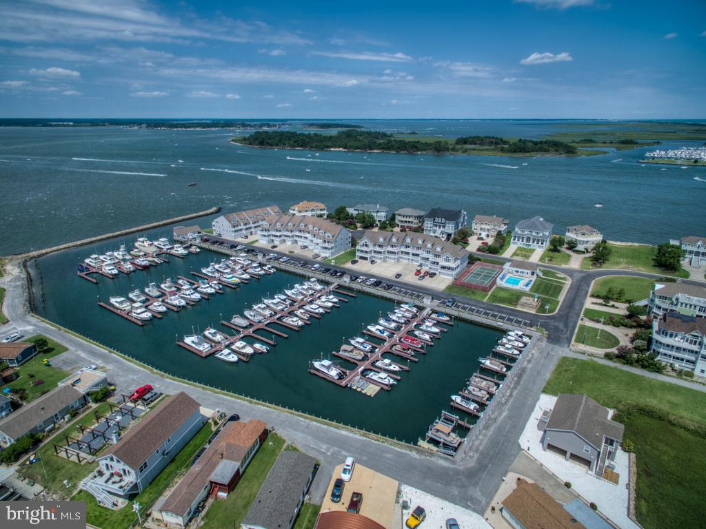 SOUTH SHORE MARINA - Residential