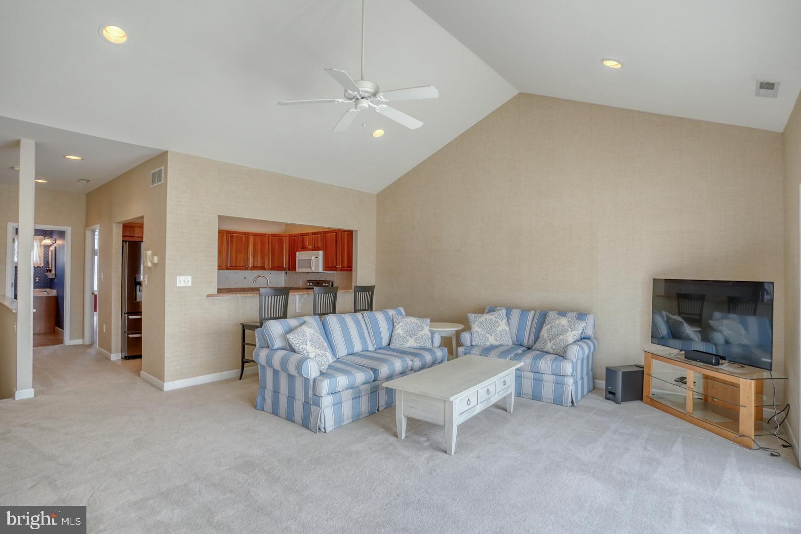 SOUTH SHORE MARINA - Residential