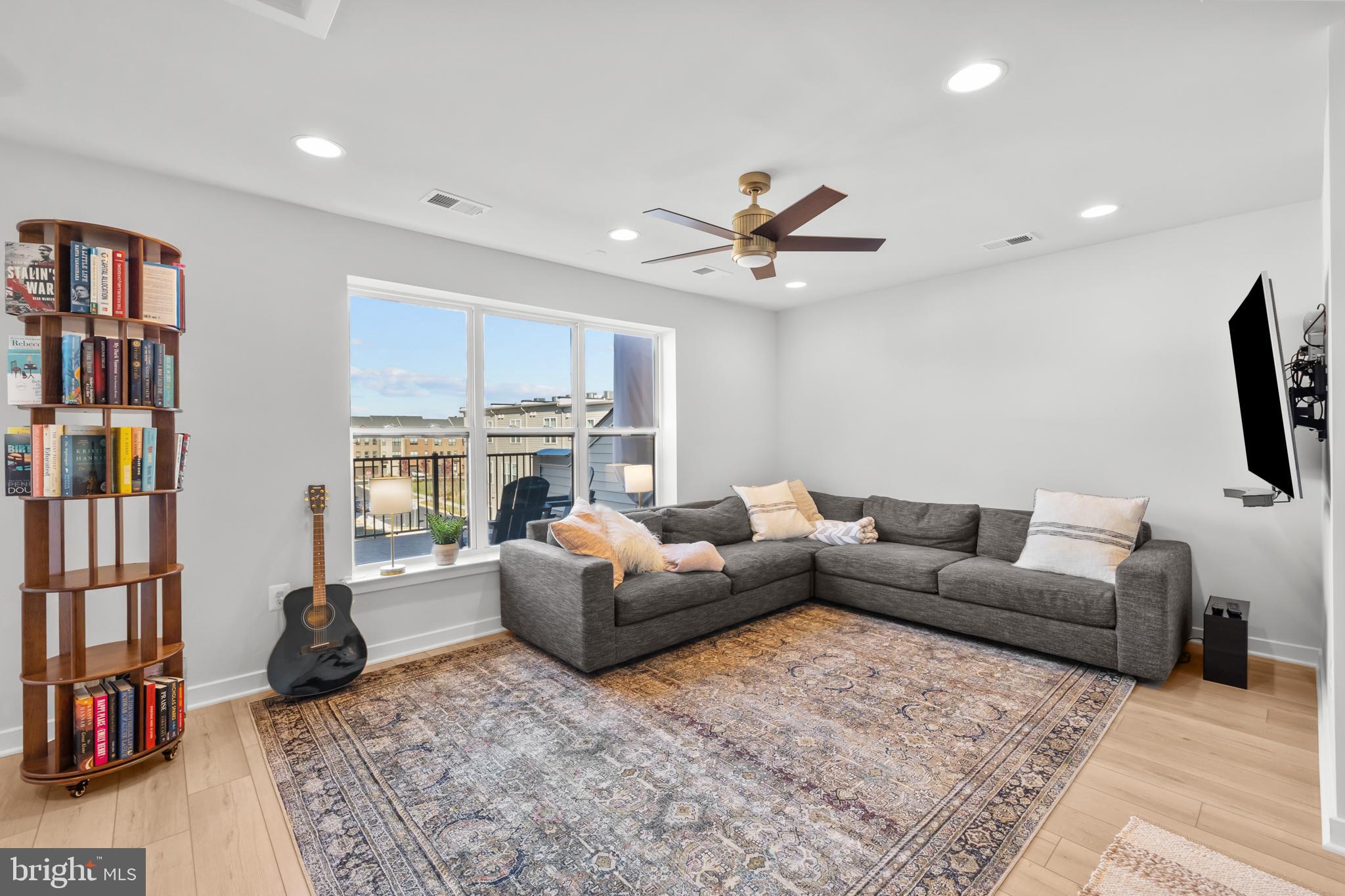 BRAMBLETON TOWN CENTER SOUTH - Residential