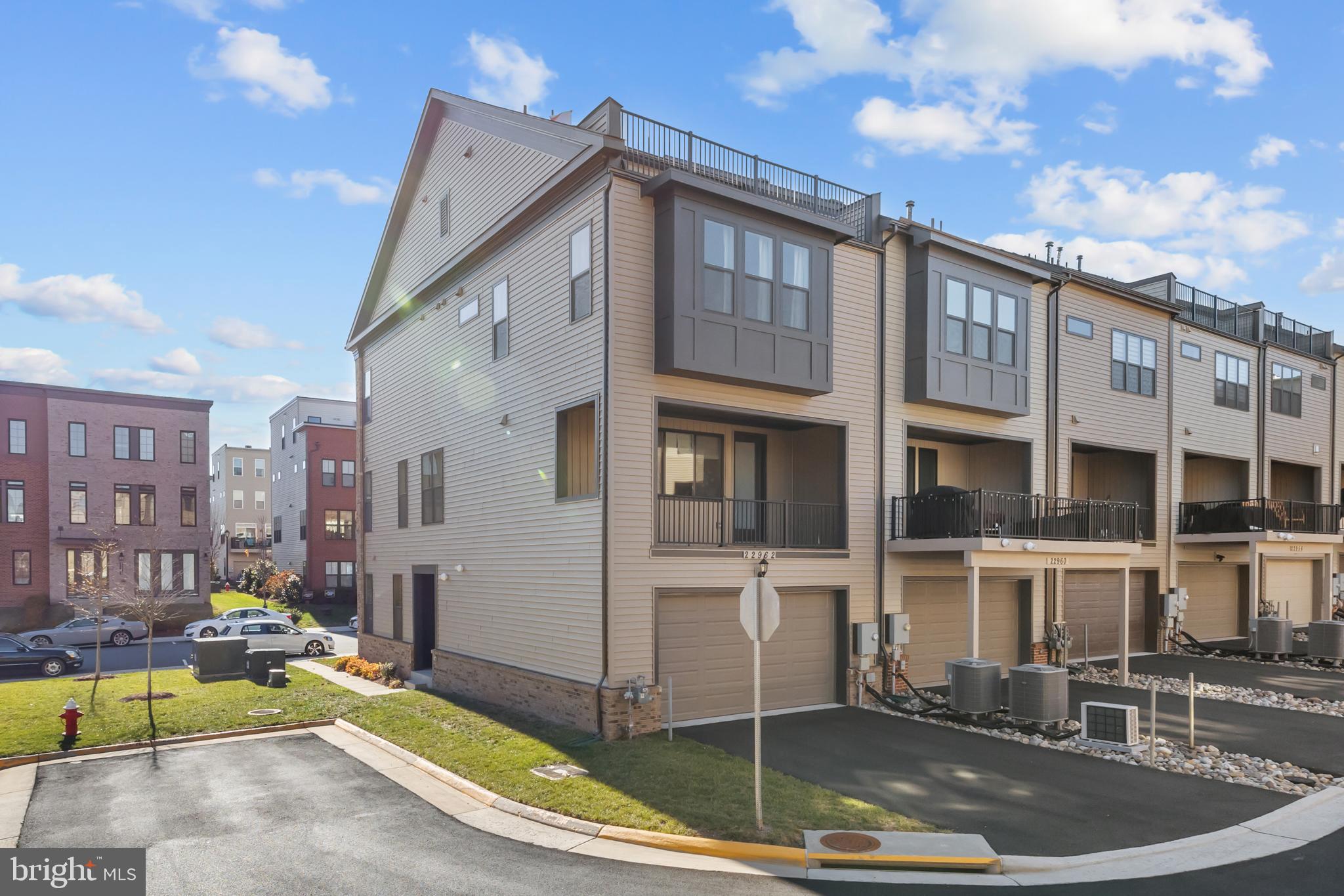 BRAMBLETON TOWN CENTER SOUTH - Residential