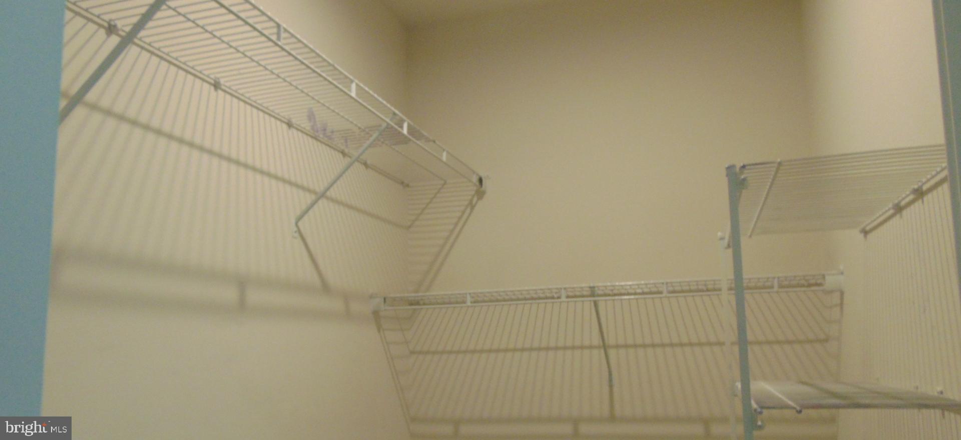 HIGHGATE VILLAGE - Residential Lease