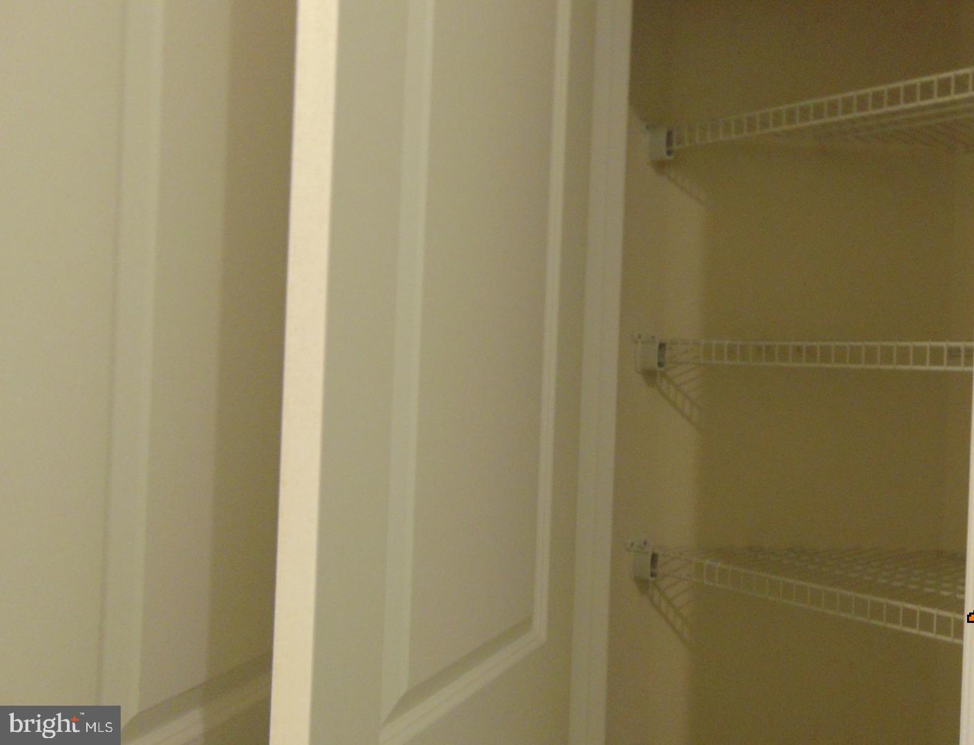 HIGHGATE VILLAGE - Residential Lease