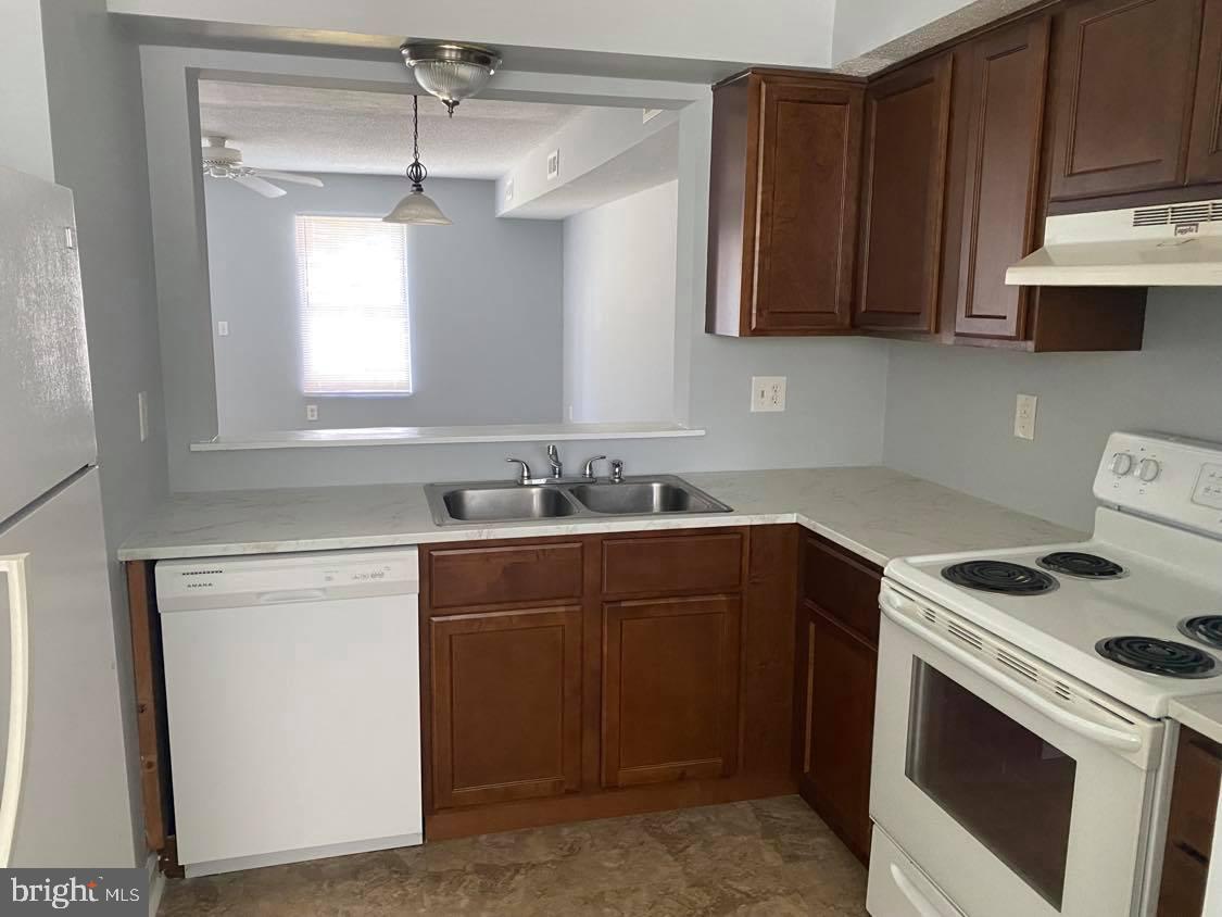 WOODBROOKE II CM - Residential Income