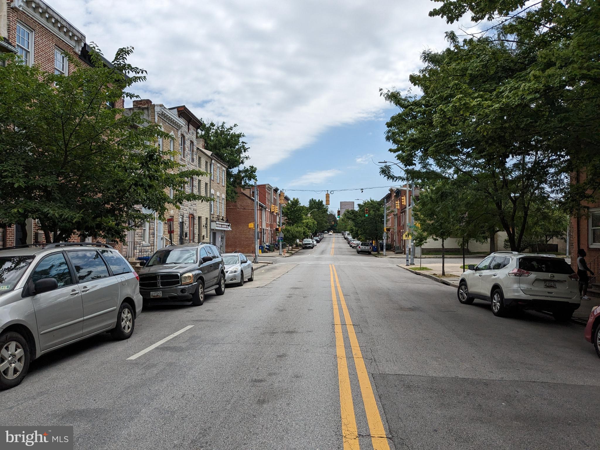 HOLLINS MARKET - Residential