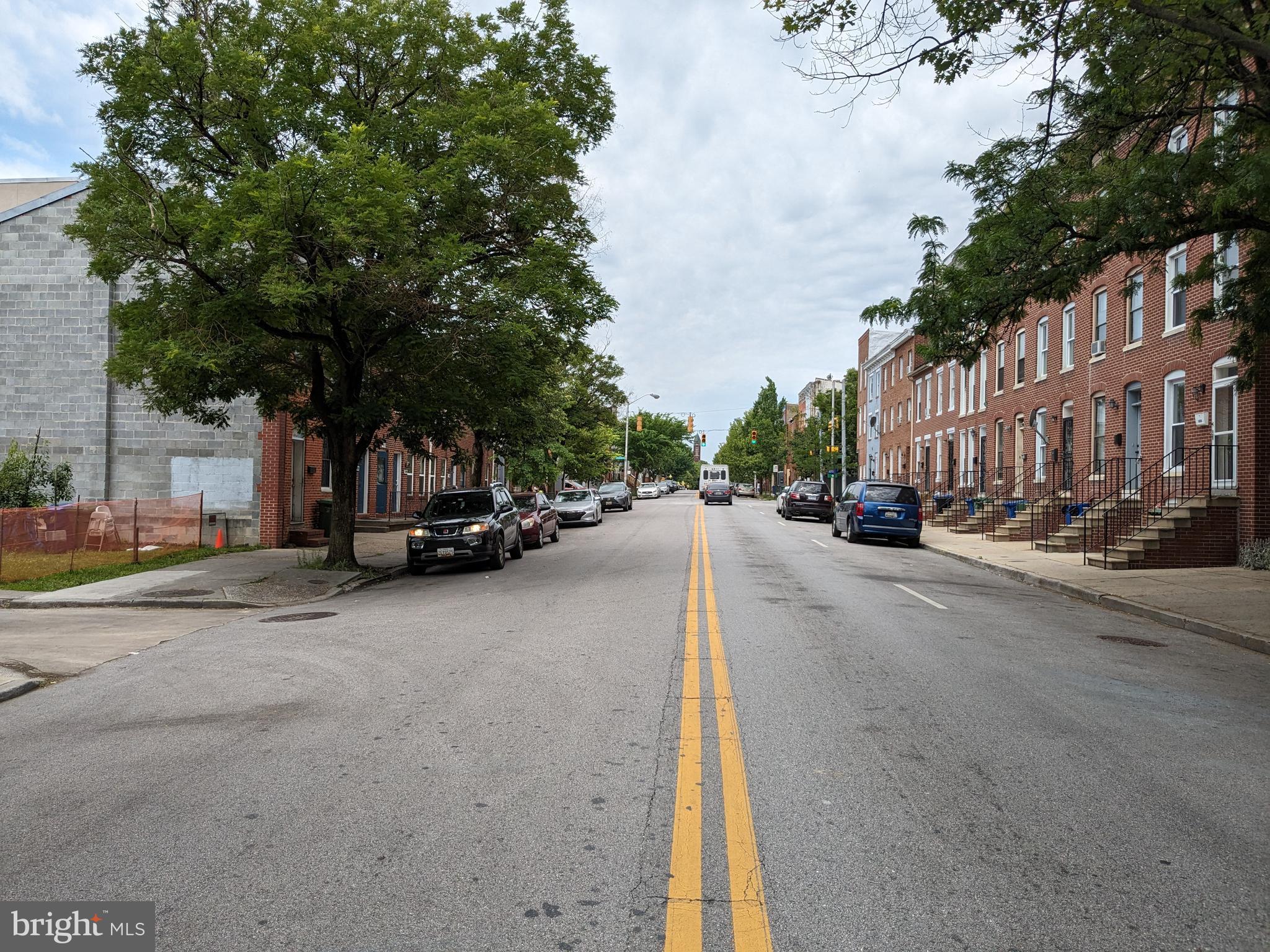 HOLLINS MARKET - Residential