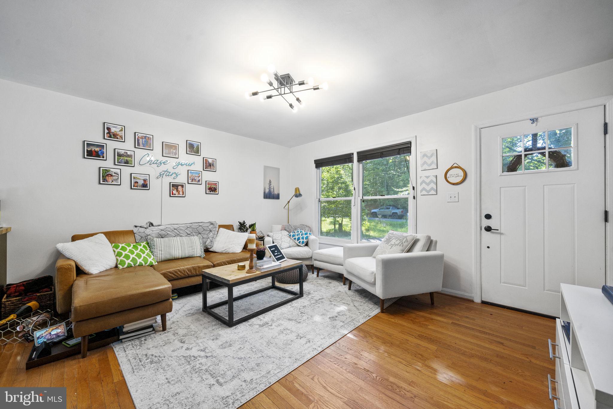 LAKE ARROWHEAD - Residential Lease