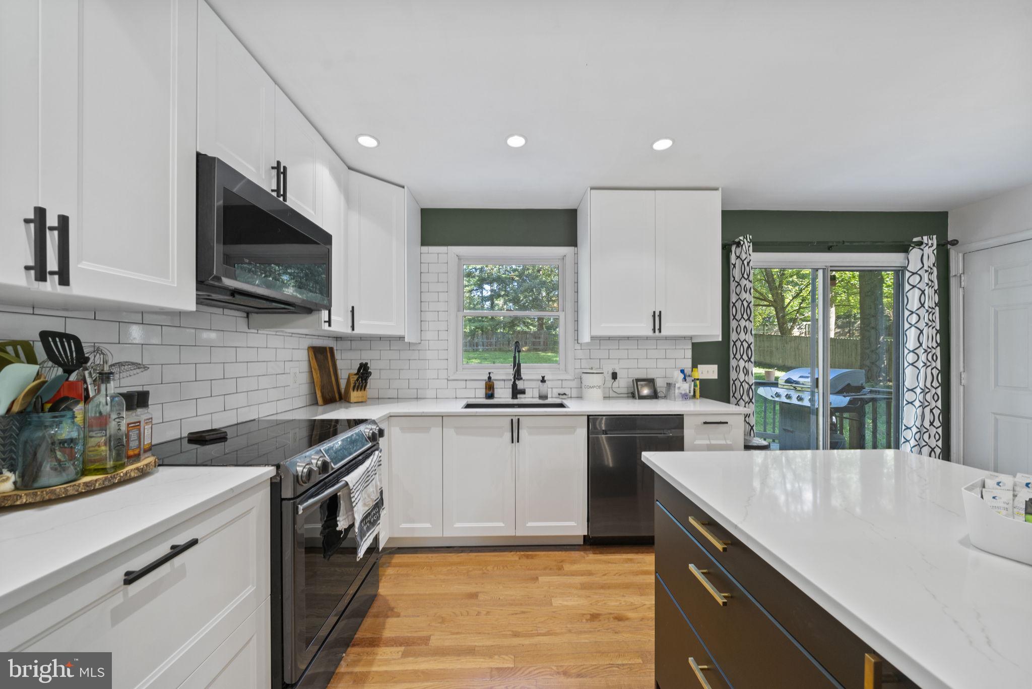 LAKE ARROWHEAD - Residential Lease